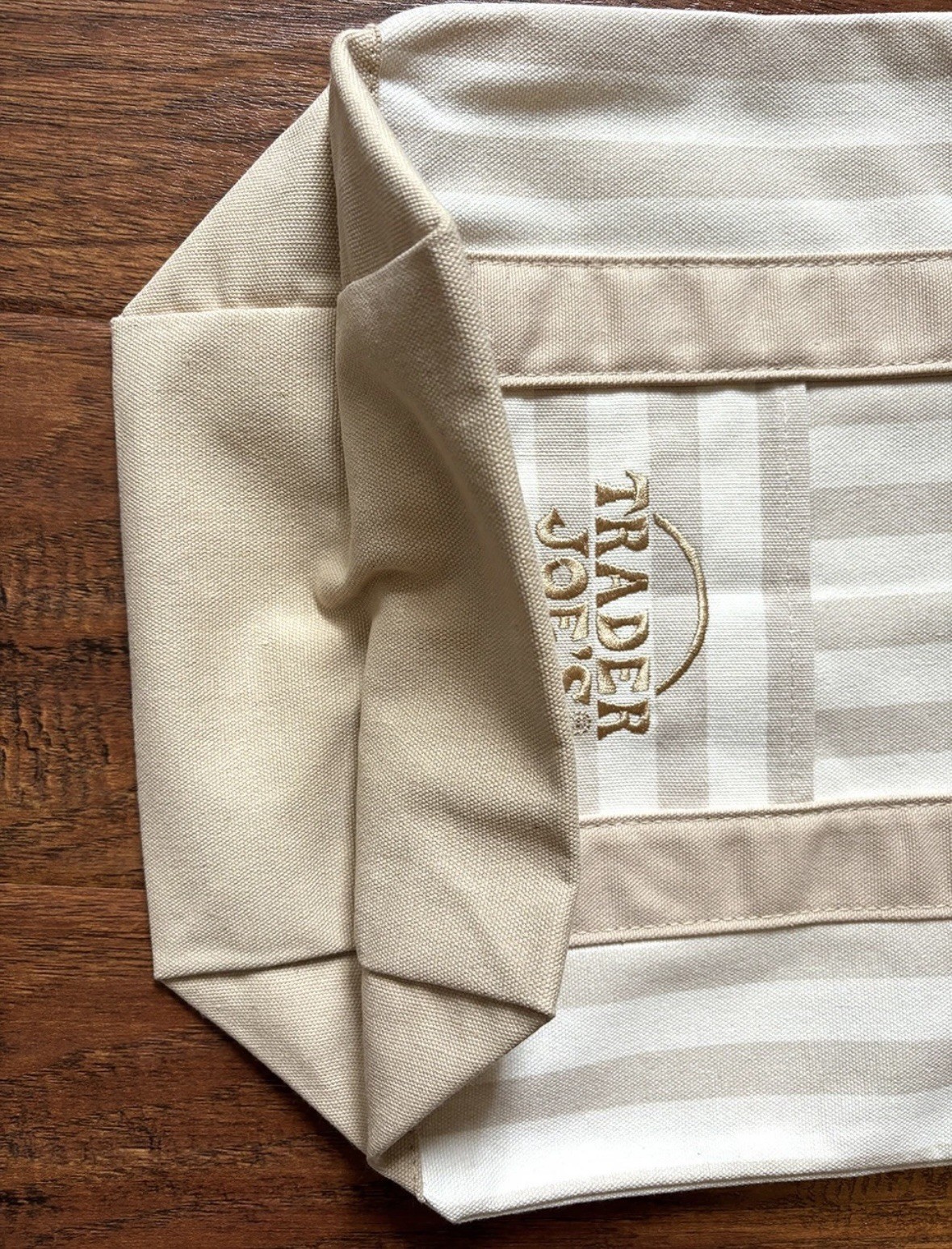Trader Joe’s Mini-Tote Pastel Striped BEIGE Single Bag 2026 Brand New With Tags