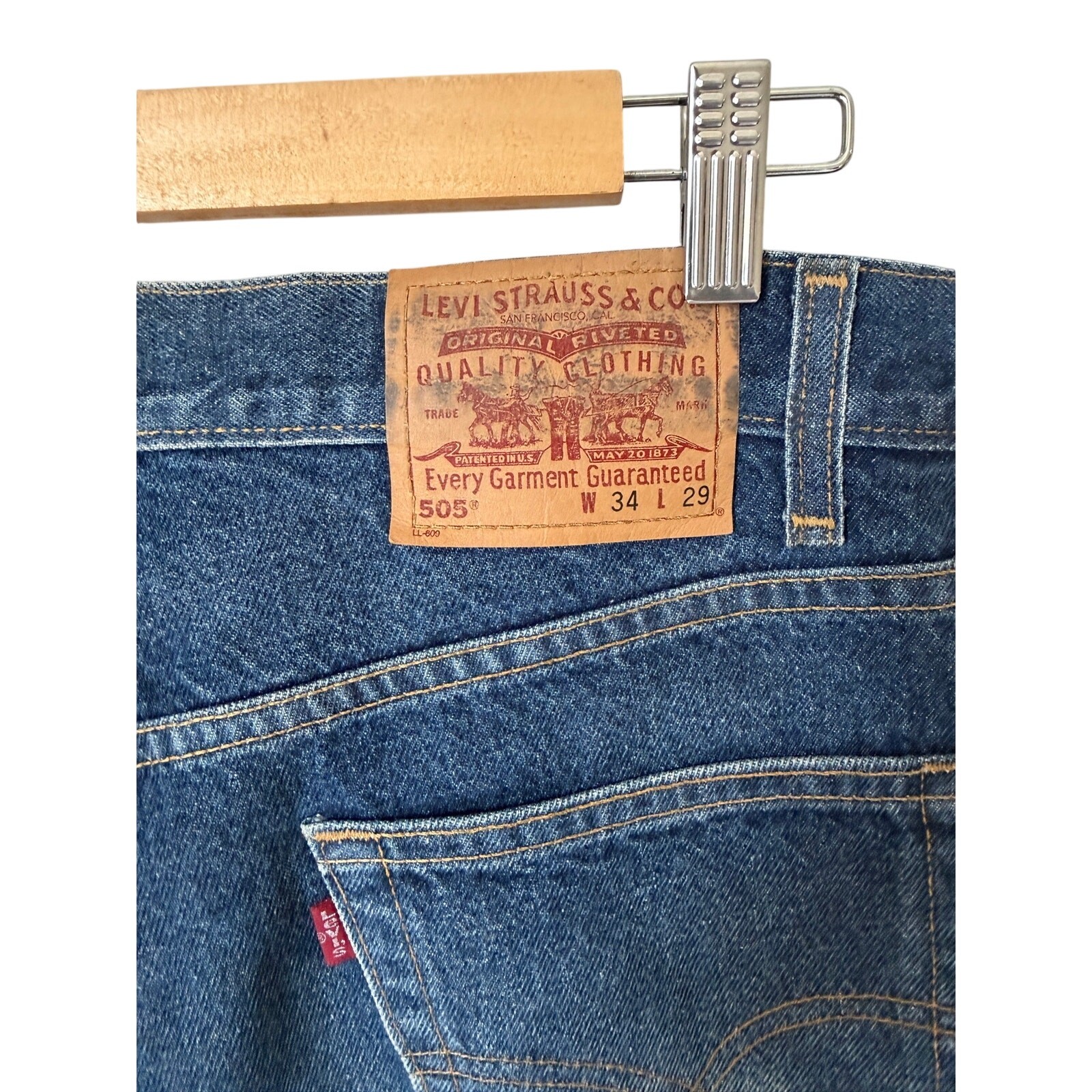 Levi’s 505 Regular Fit Jeans Men’s 33×29 Blue Medium Wash Straight Leg Denim