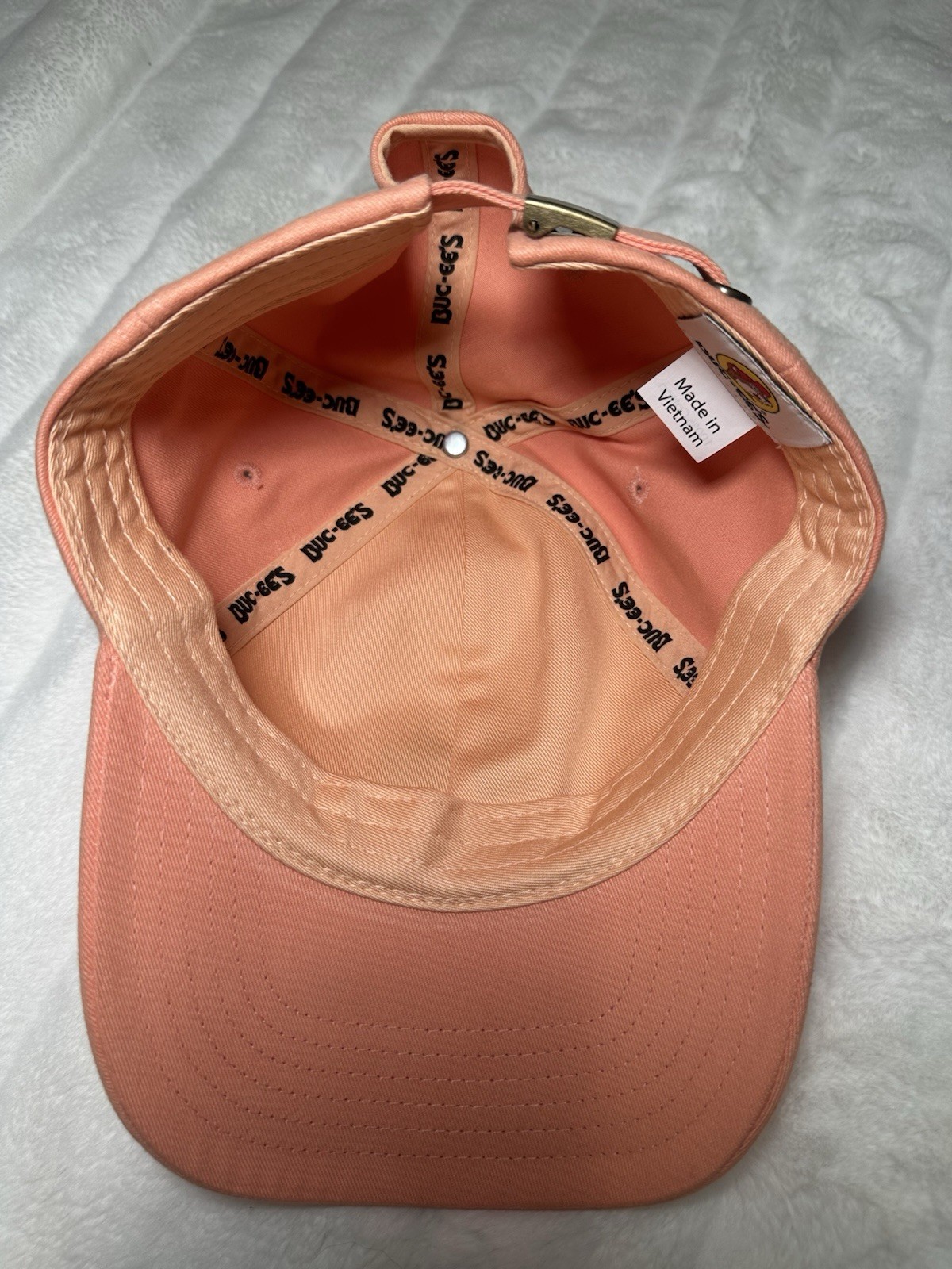 Buc-ee’s Pink Adjustable Baseball Cap Solid Buc-ee’s Beaver Logo One Size