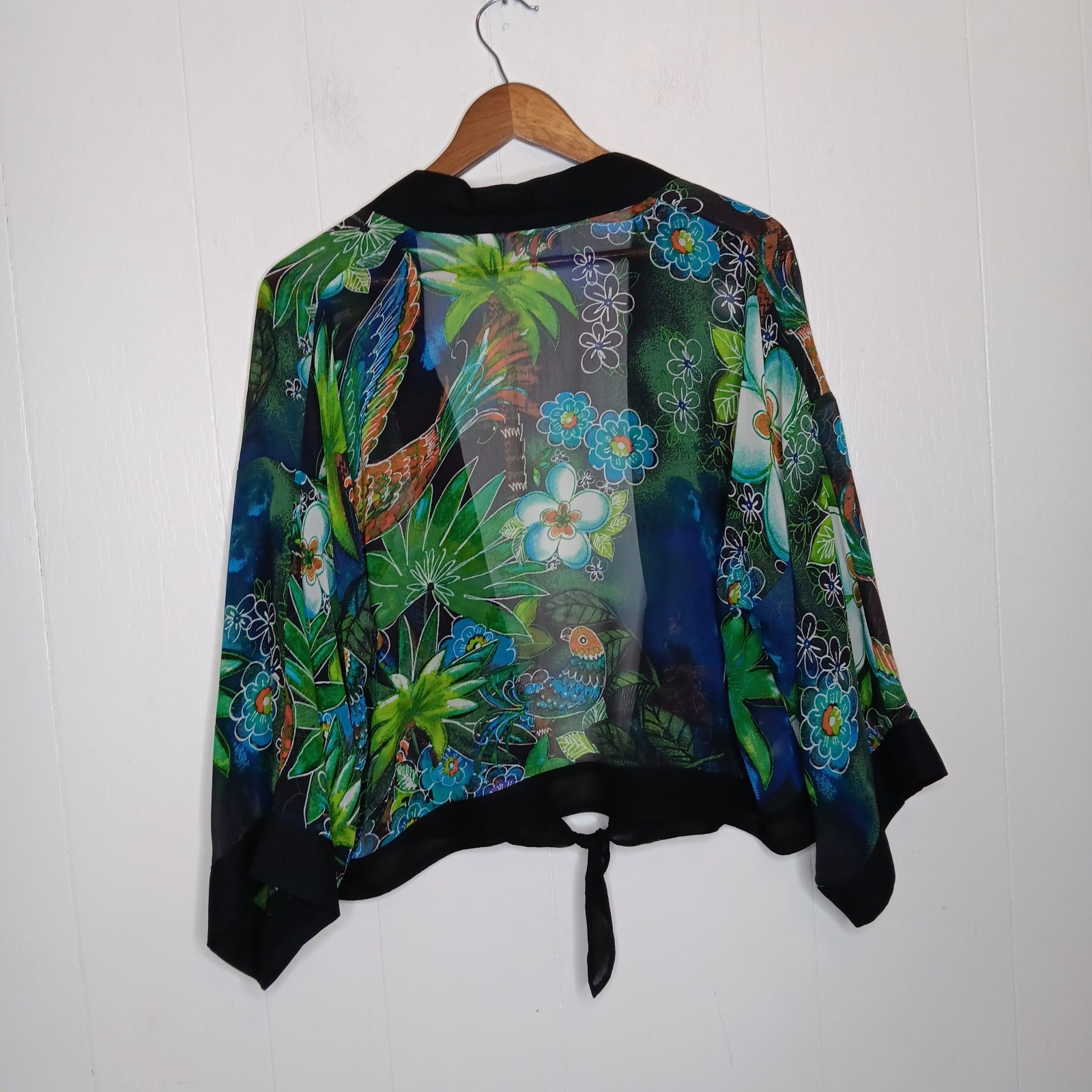 Chico’s Kimono Size S Multicolor Bird Tropical Tie-Front 100% Silk Luxury Resort