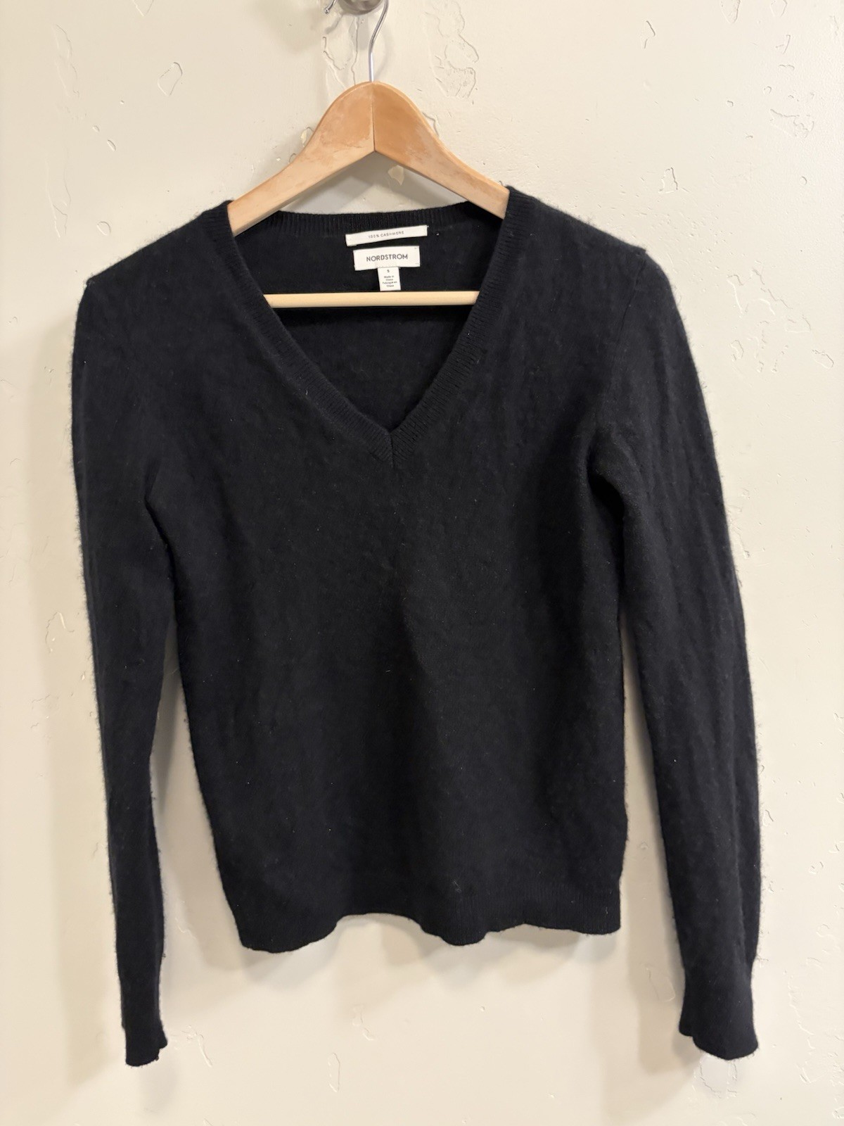Nordstrom Women’s Size Small Black Cozy 100% Cashmere Pullover V-Neck Sweater