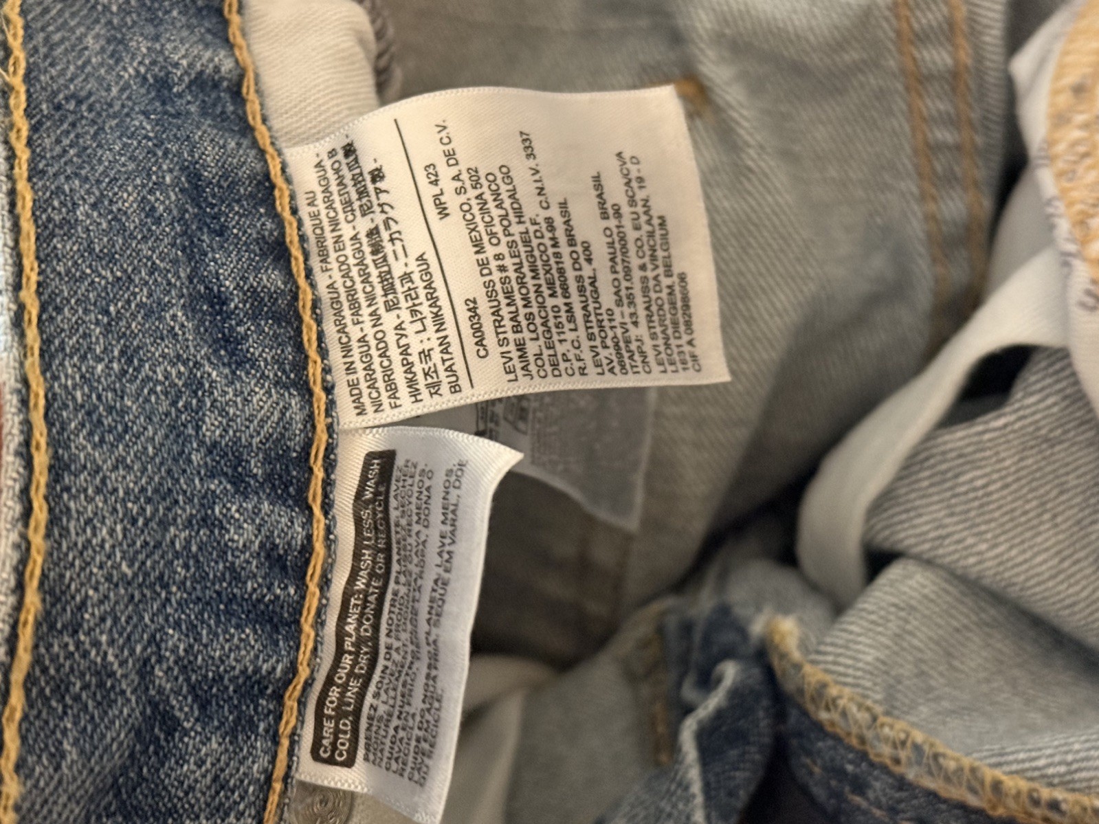 Levis 505 Vtg jean shorts men’s 34 blue Y2K Regular Fit inseam 8.5 inches cotton