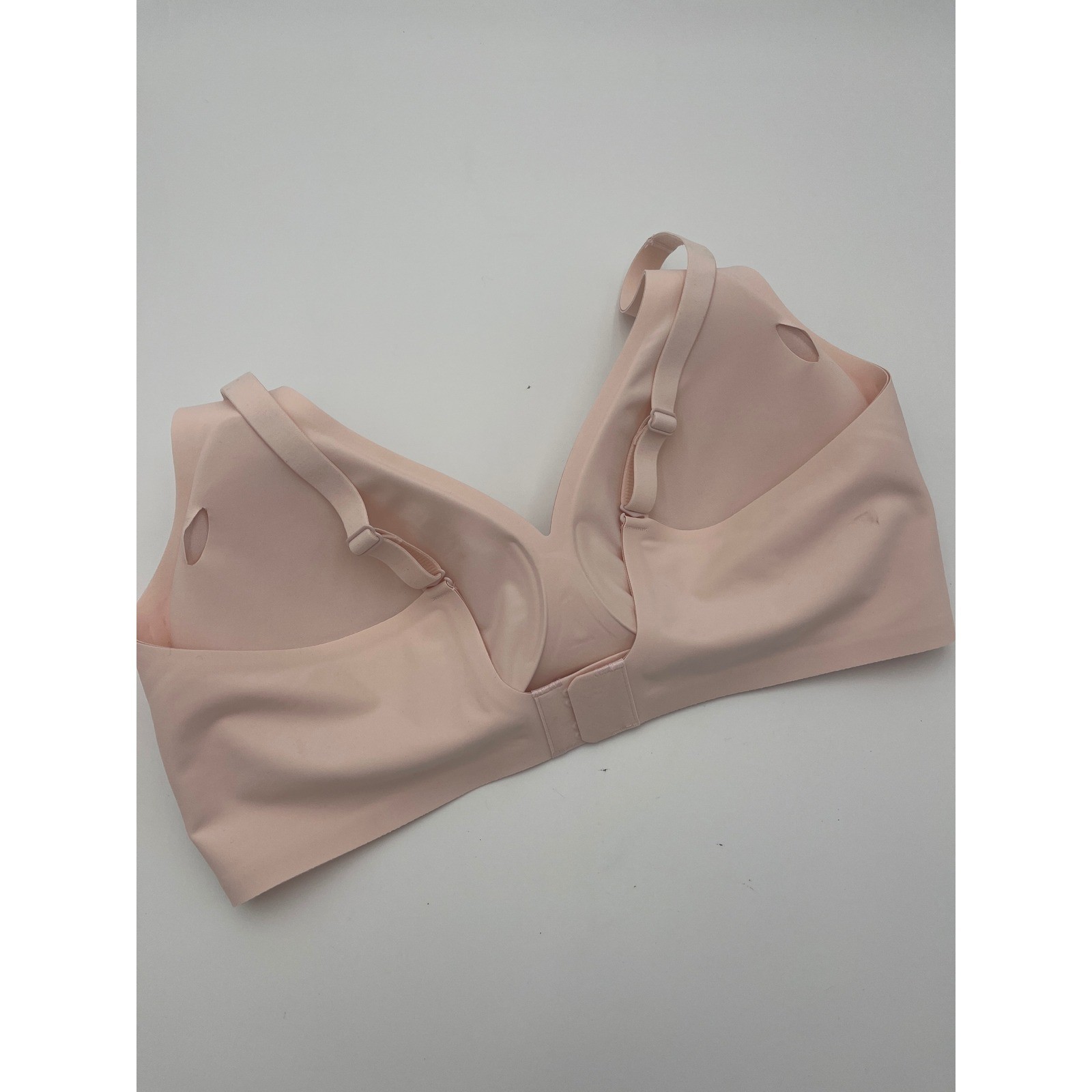 Seamless Wireless Bra Blush Pink Molded Cups XL Adjustable Straps with Extender