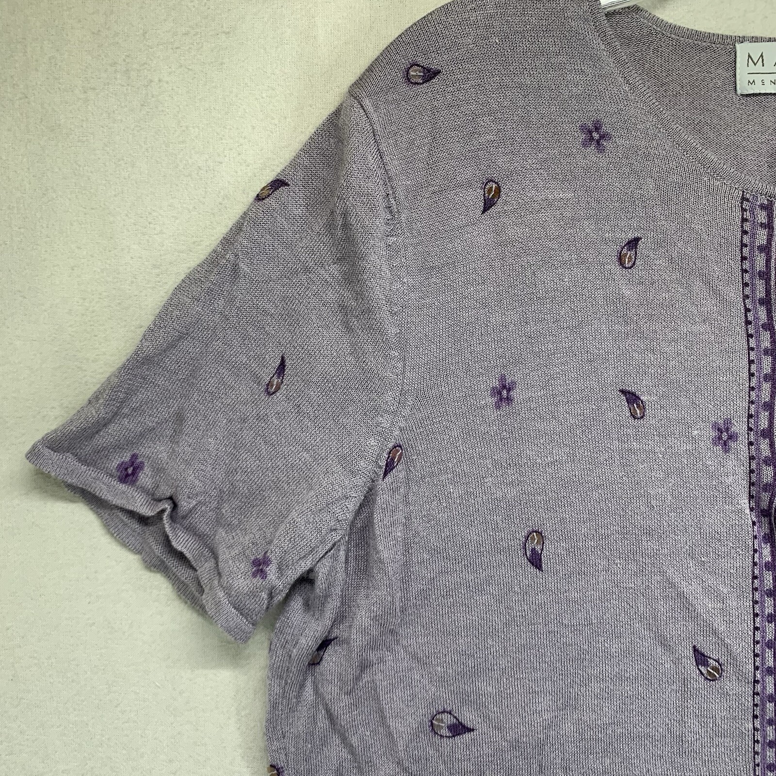 Women’s Knit Top 1X Light Purple Embellished Paisleys Button Up 42×24 Boxy Fit