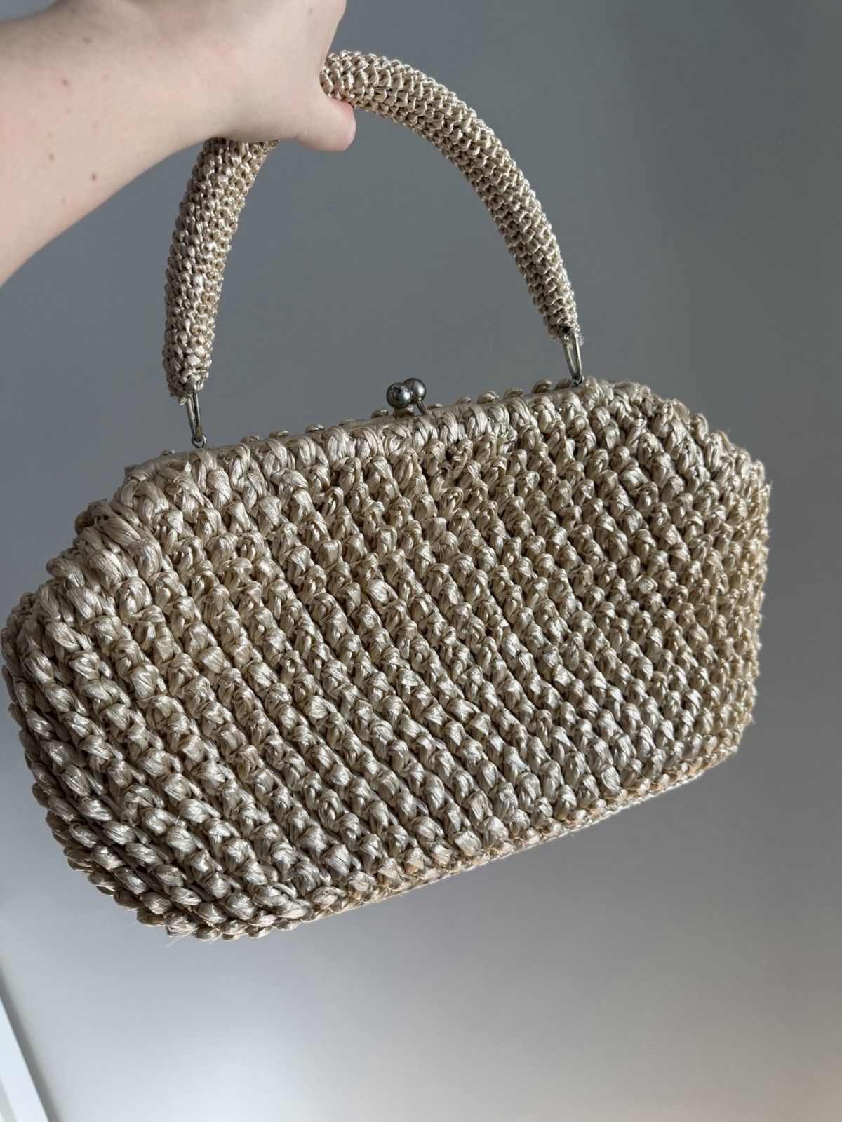 Vintage Rare Cream Raffia Frame Handbag Pontova Plastic Beads Gold Kiss Lock
