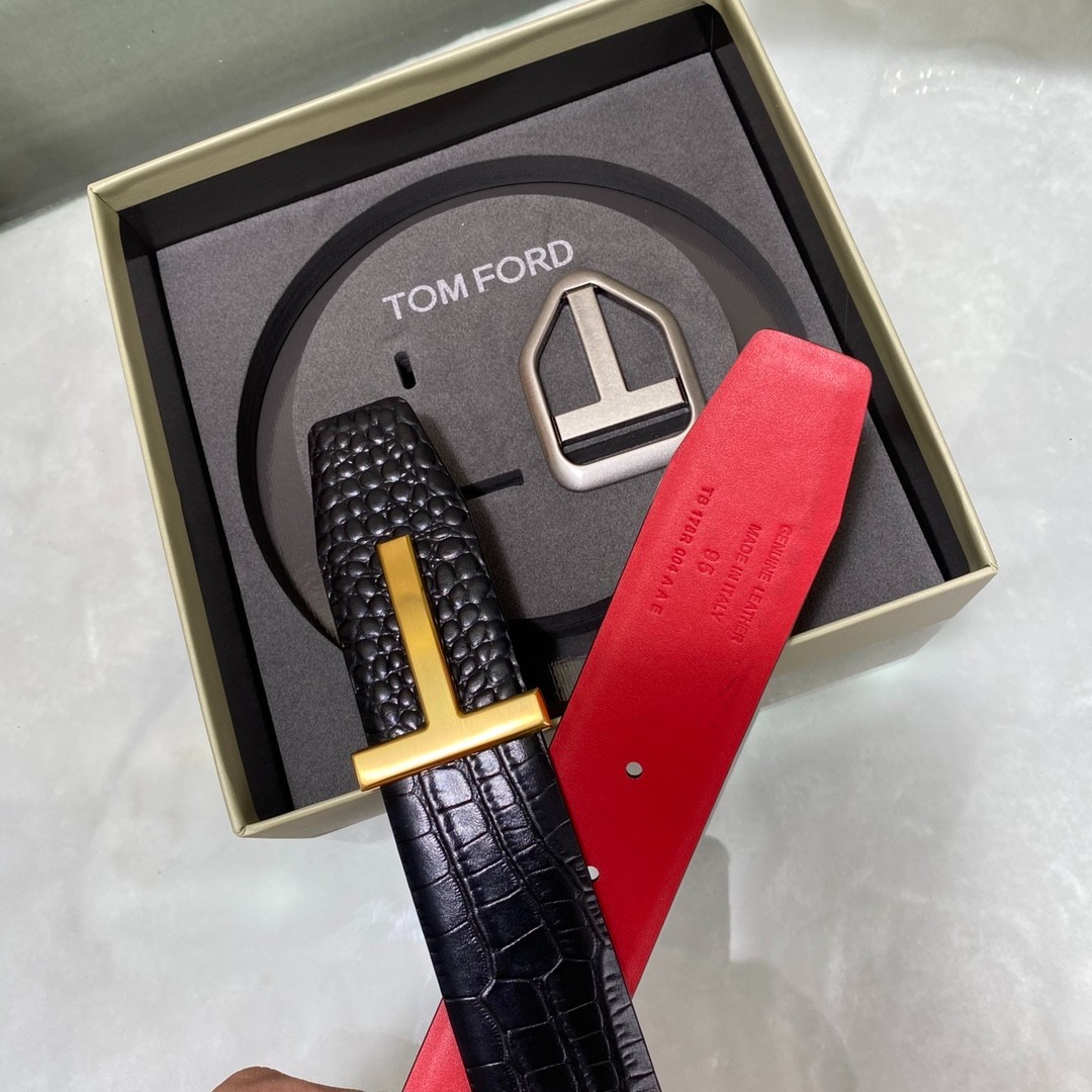 TOM FORD Reversible Black /Red Leather T Logo Belt Men’s S.S. Buckle