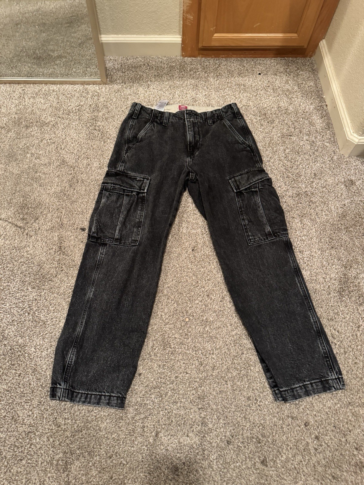 Levi’s 568 Loose Cargo Black Washed Jeans Pants Men’s Size 32X32 90’s Style NEW