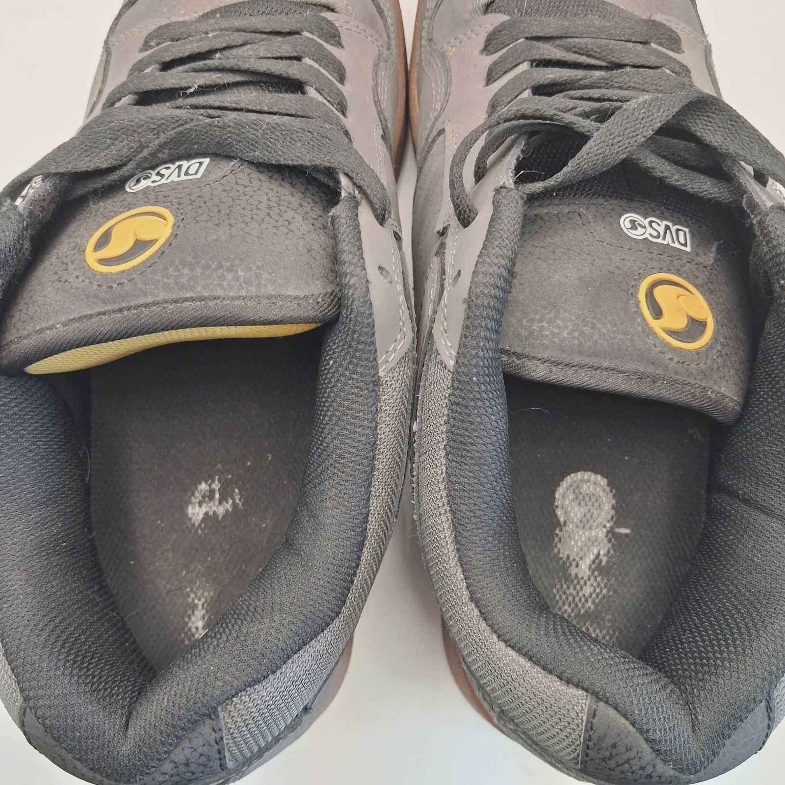 DVS Gray Skate Shoes Mens Size 11 Style Transom DVF0000163 EXCELLENT
