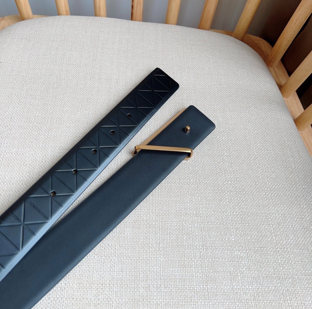 Prada men’s leather belt in Black SIZE 85-110