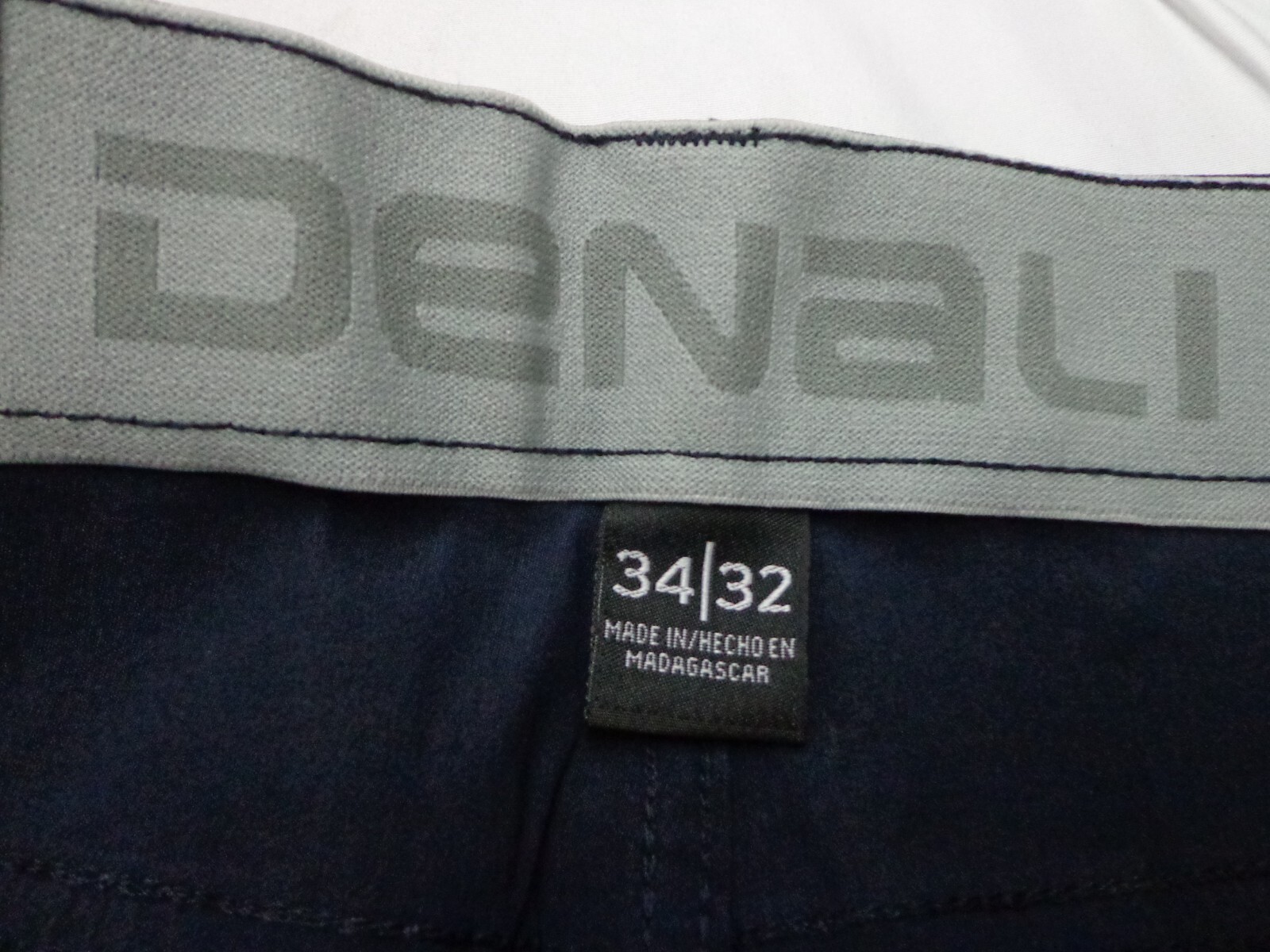 DENALI Dark Navy Blue Tech Fabric Stretch Pants NWT 34/32 MSRP $54