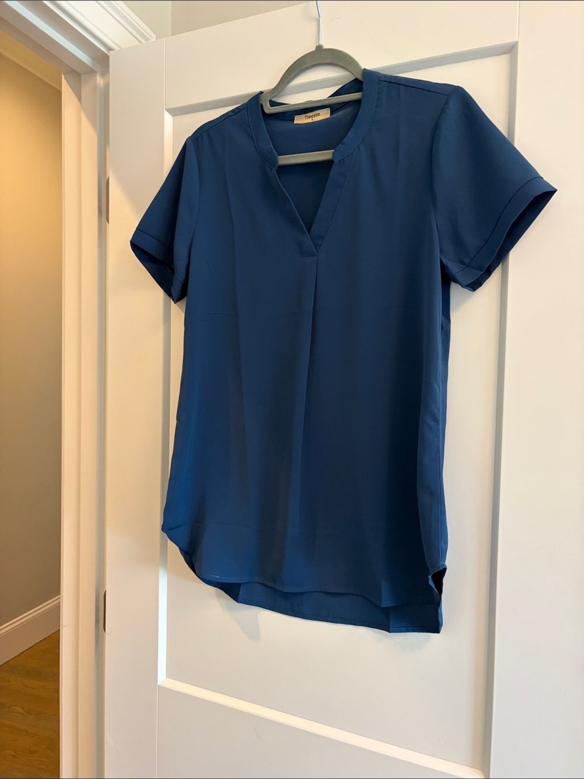 Women’s Short Sleeve Split-Neck Blouse in Deep Blue