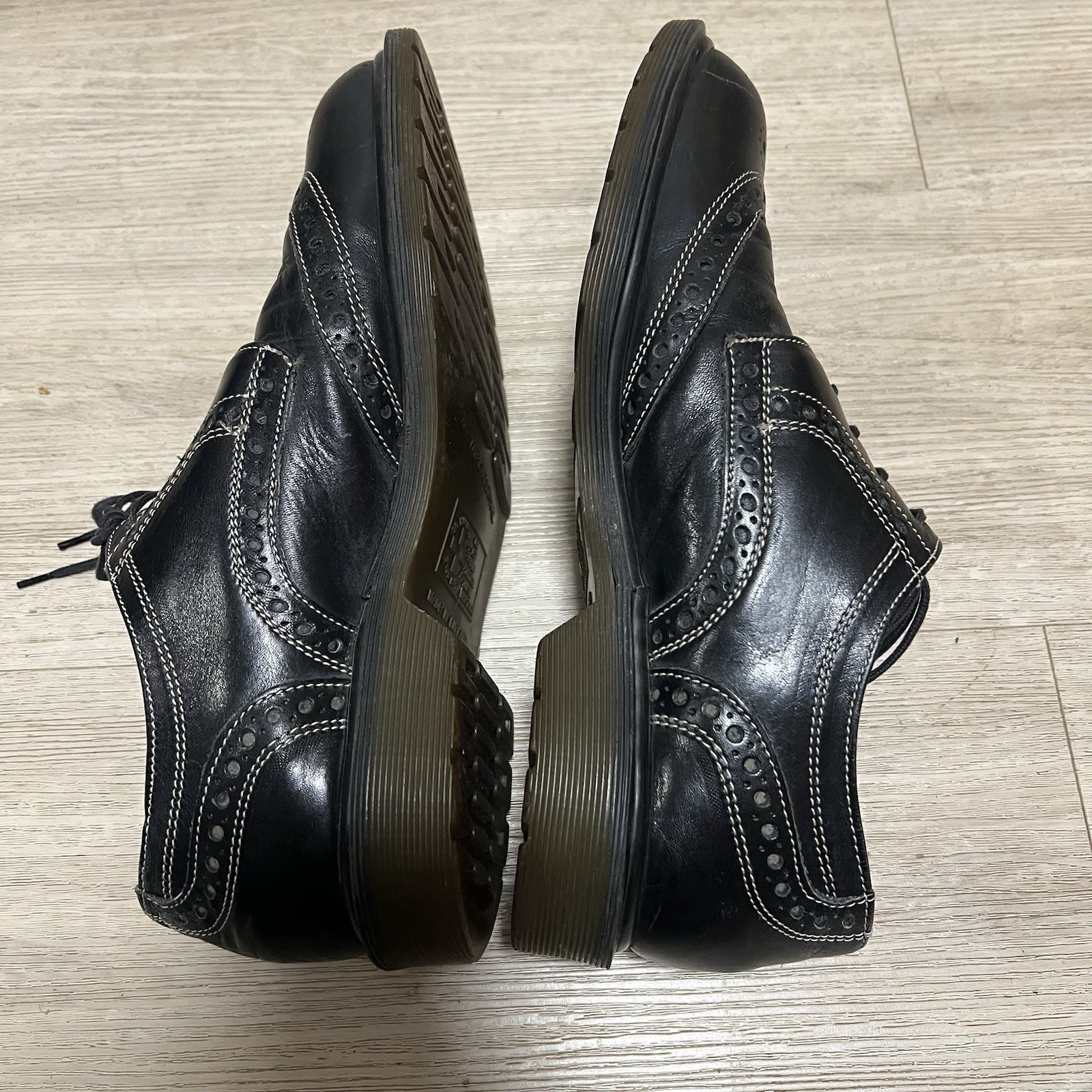 Dr Martens Shoes Black Wing Tip Oxford Brogue England Leather Sz 8 Punk Oi! GBH