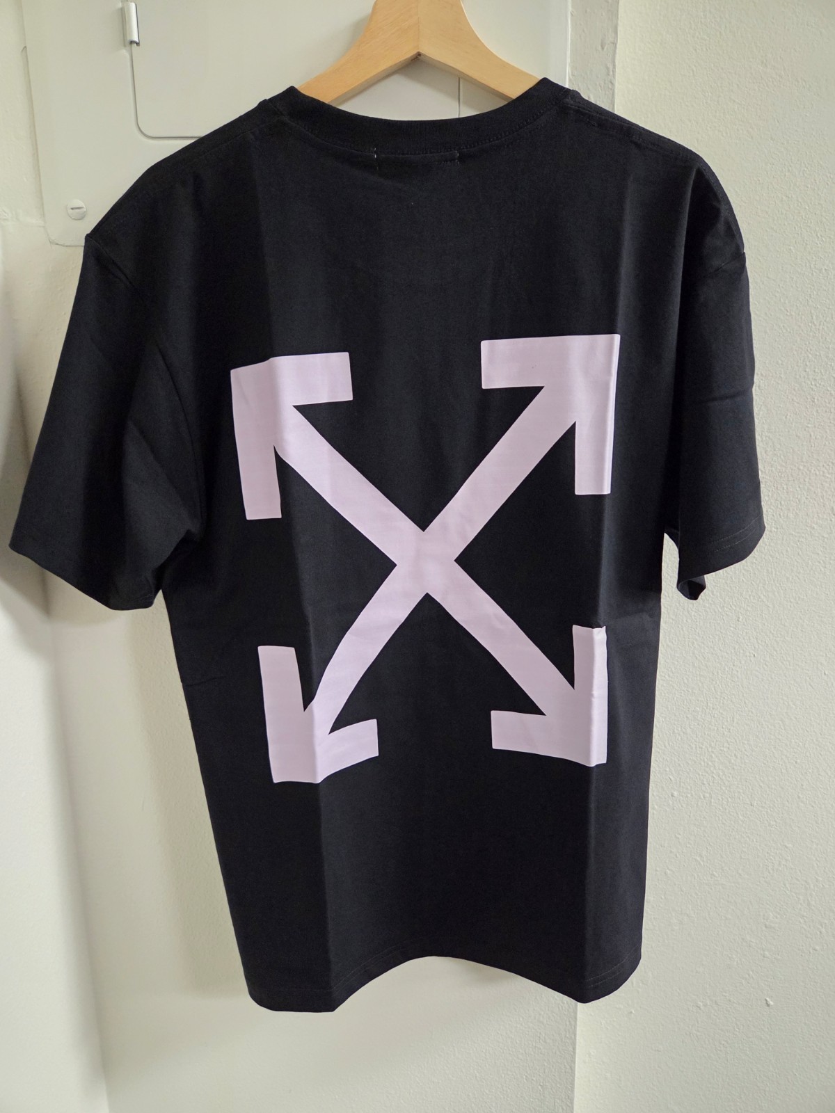 Off Wht Angel Arrow Logo Black Purpe T-Shirt Regular Fit S/M/L/XL T31
