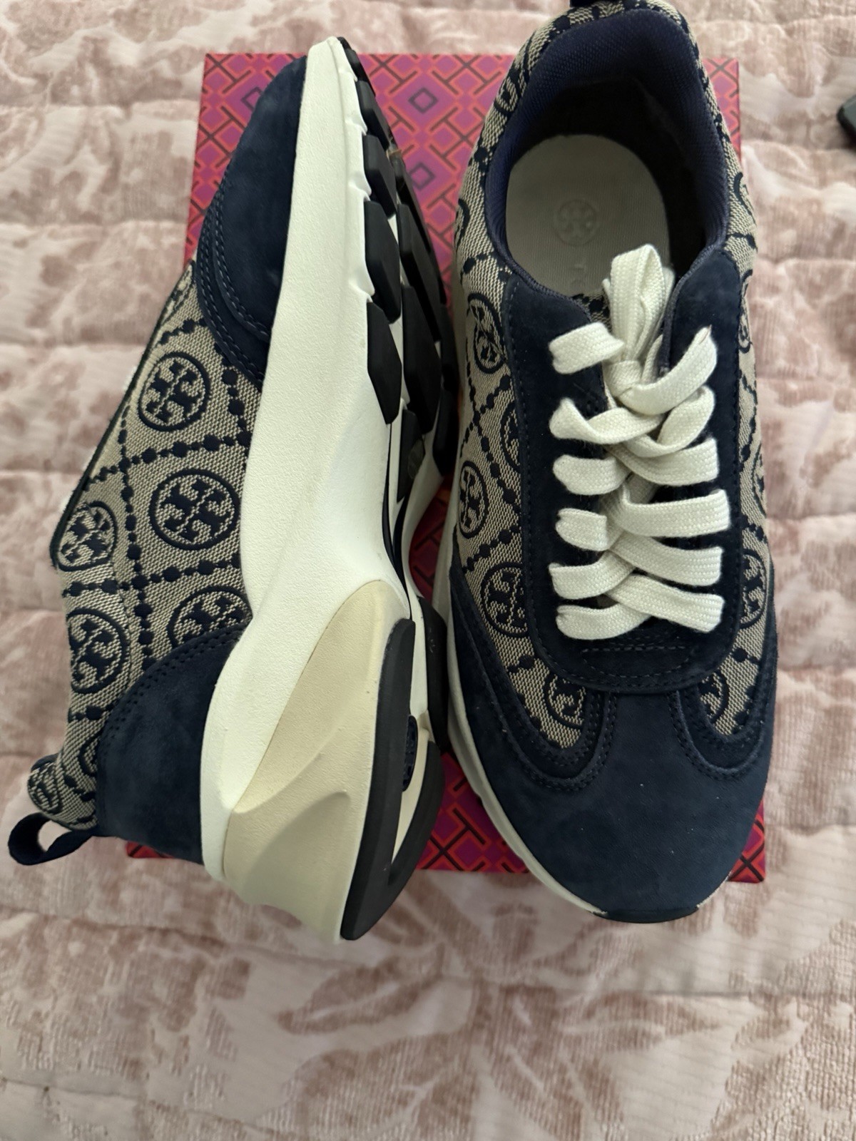 Tory Burch T Monogram Good Luck Trainer Women’s Low Top Lace-Up Navy 87331