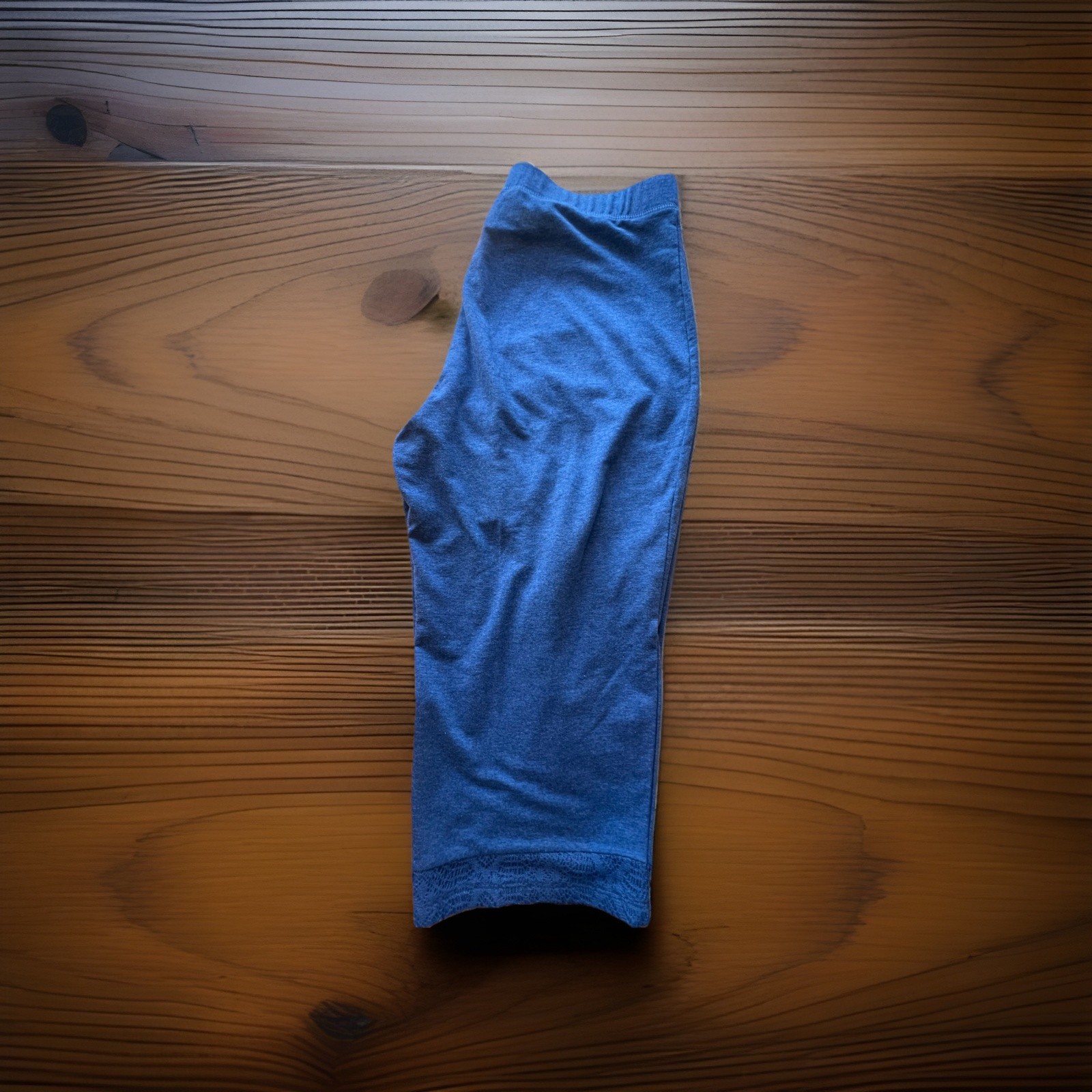 Capri AV Cotton & Spandex 20 Inch Inseam Size 14/16 Blue
