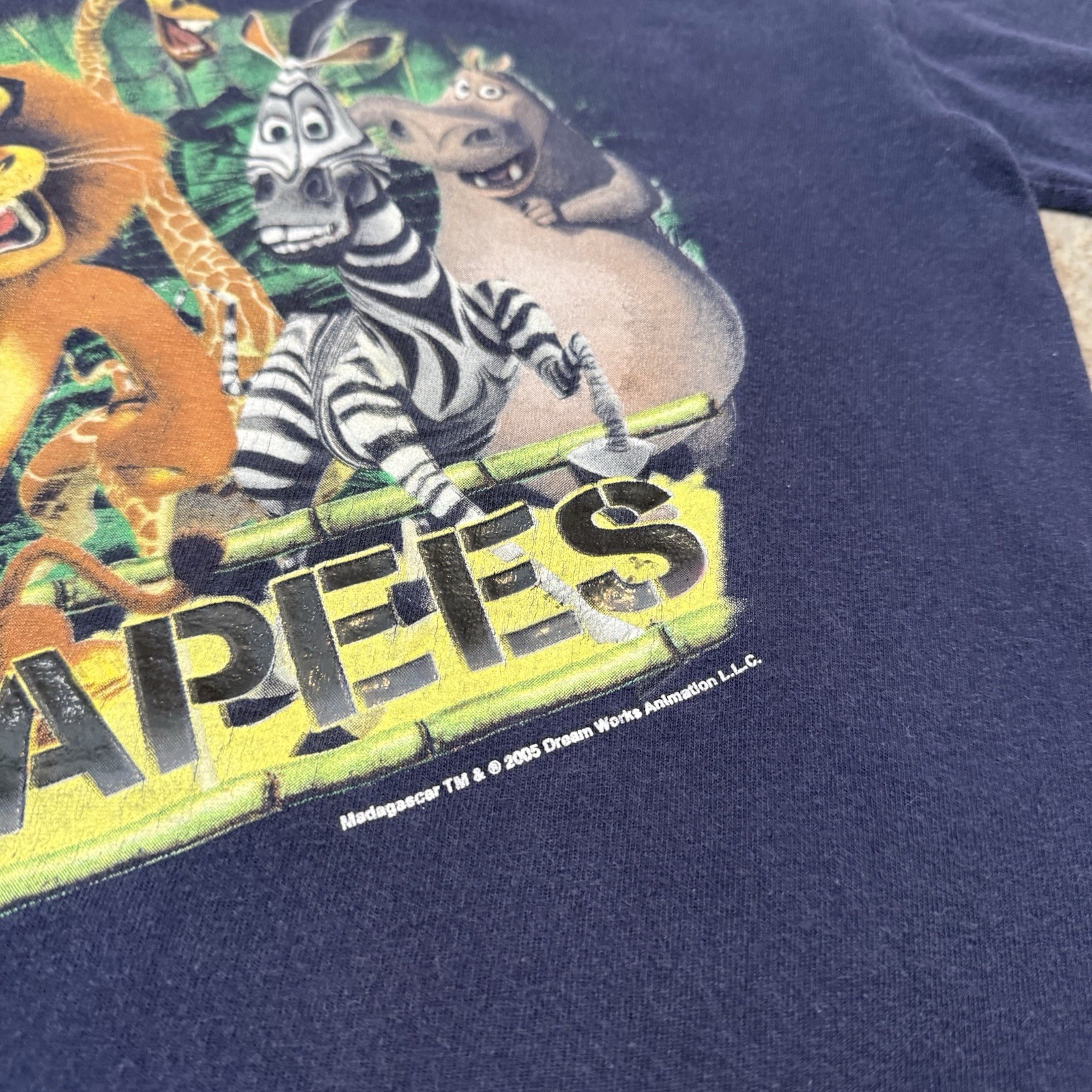 Vintage Y2K Madagascar Escapees Tee Shirt Youth 6 Movie Promo Blue 2005 Cartoon