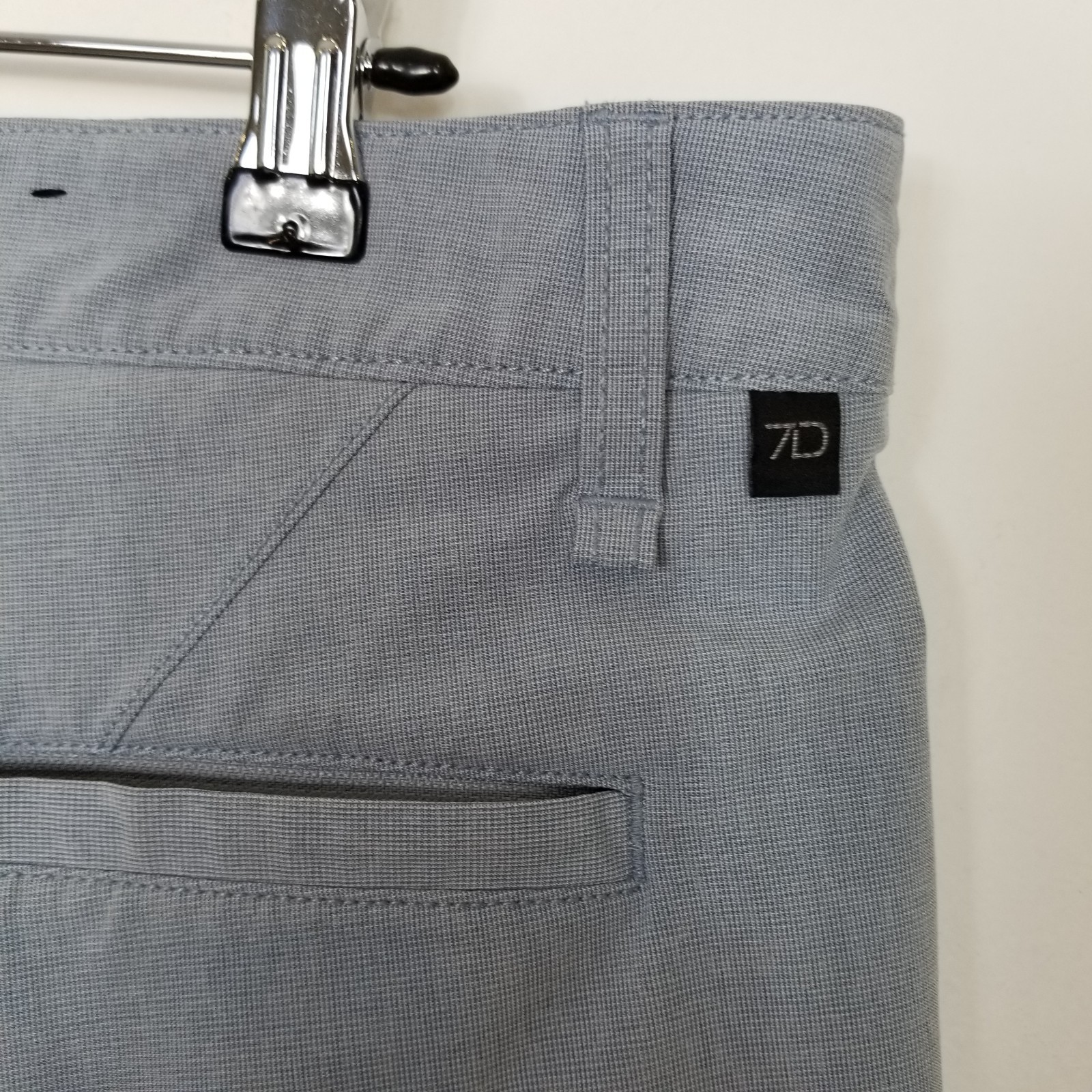 7D 7Diamonds Men Momentum Performance Shorts Sz 34 Gray Stretch Chino Quick Dry