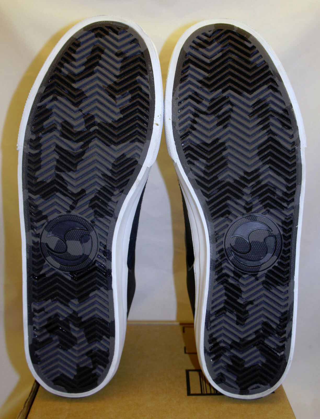 DVS Cinch CT+ Black White Suede Men’s 11.5 Skate Sneaker Shoes