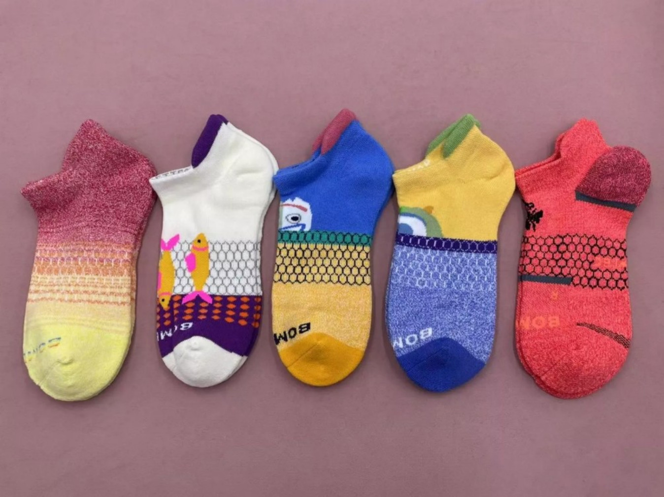 5 pairs Bombas Women’s Solid Honeycomb Ankle socks – Size Medium 8-10.5 5 colors