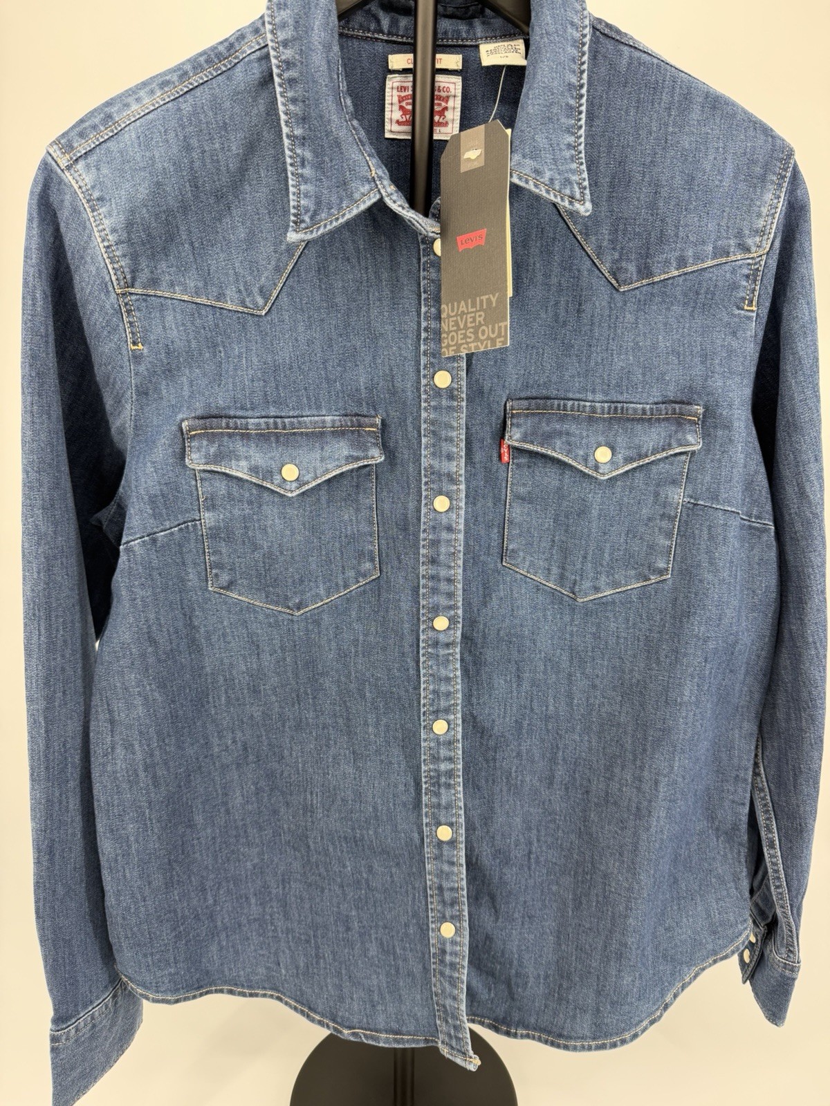 Levi’s Ultimate Western Denim Shirt Womens L Blue Stretch Pearl Snap NWT