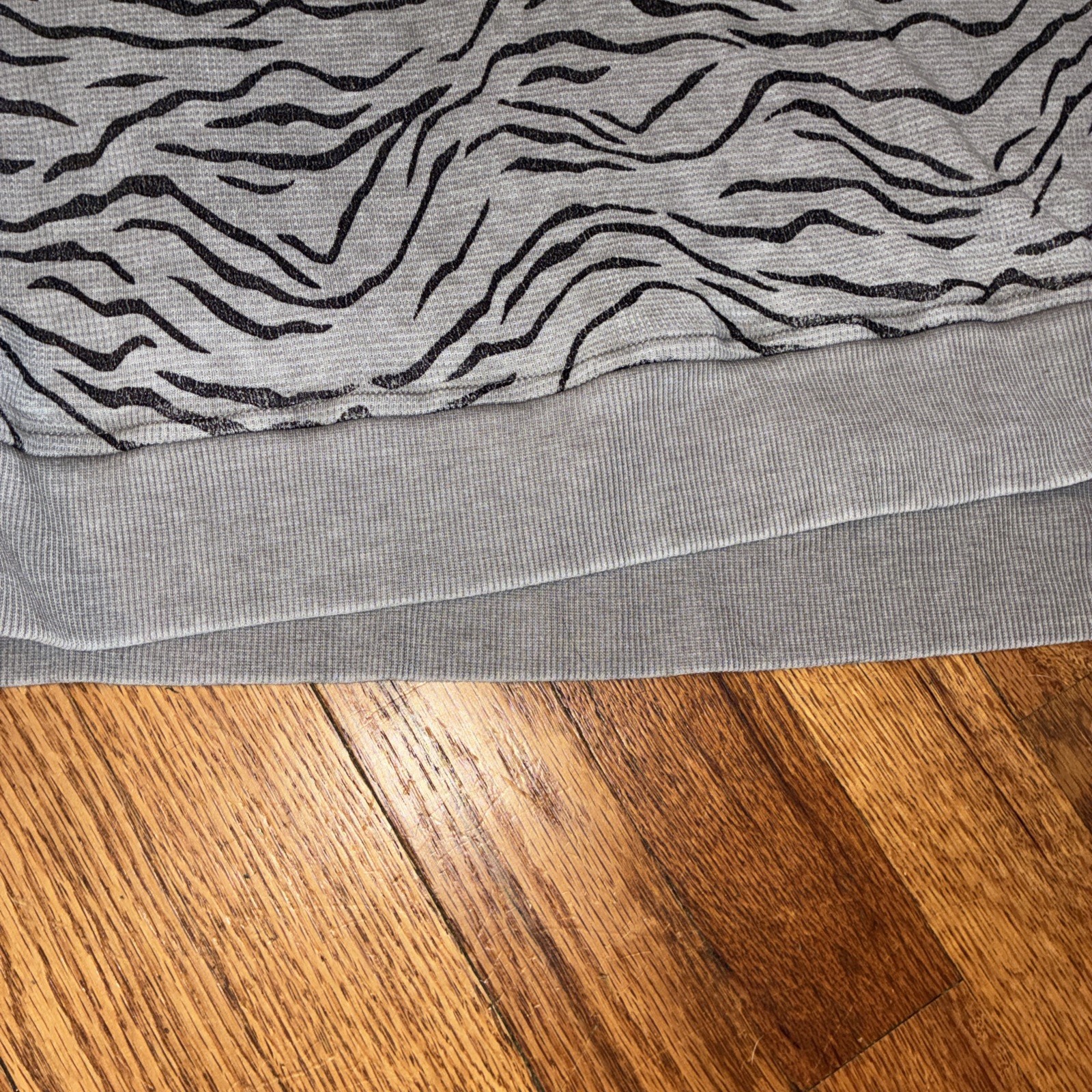 Grey/Black Animal Print Ribbed Thin Hoodie Jane Delancey Medium