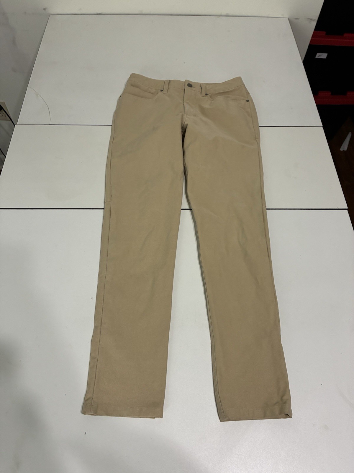 Lululemon ABC Pants 28×30 Khaki Utilitech Abrasion Resistant Golf Slim Stretch