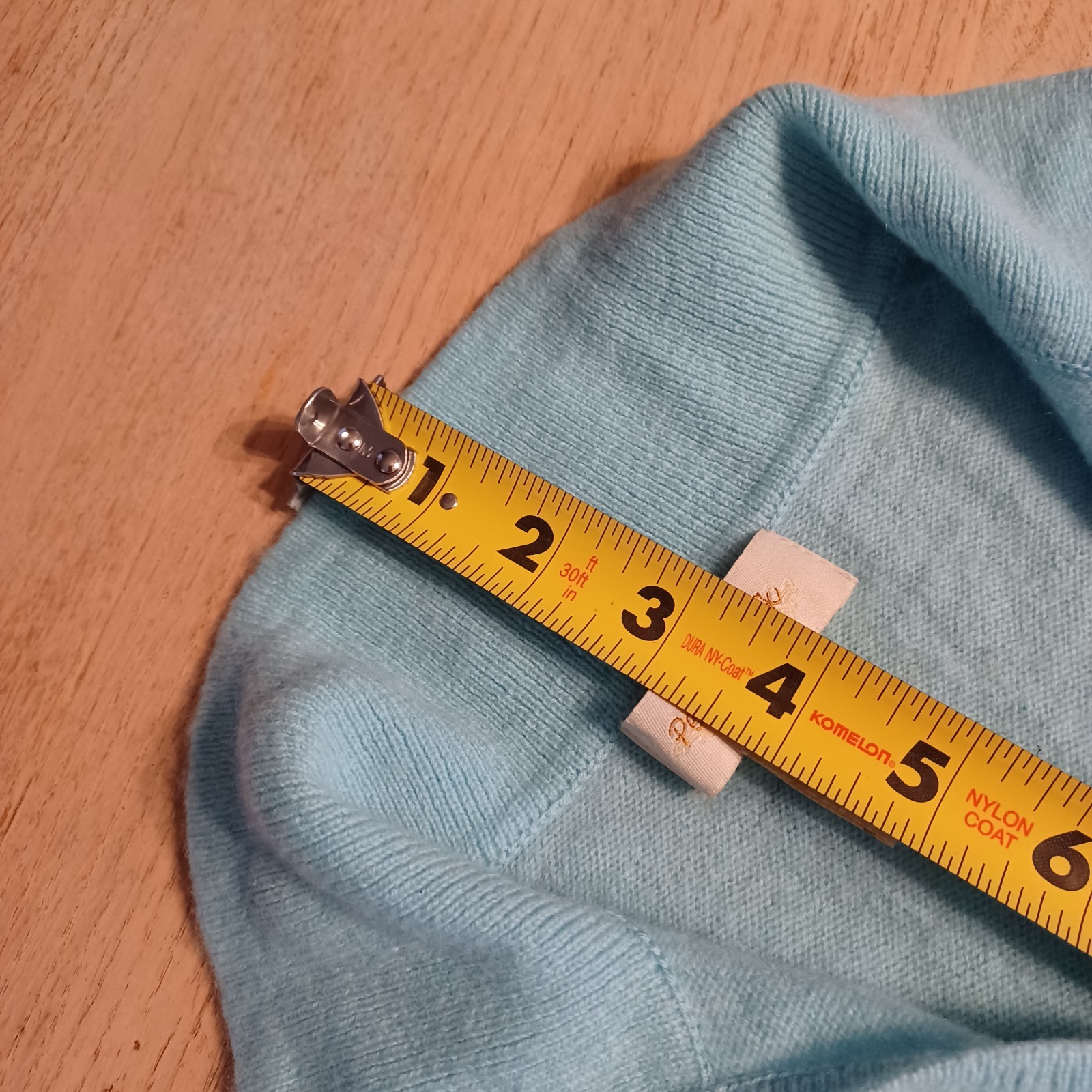 VINTAGE PECK AND PECK -100% CASHMERE SWEATER SIZE M