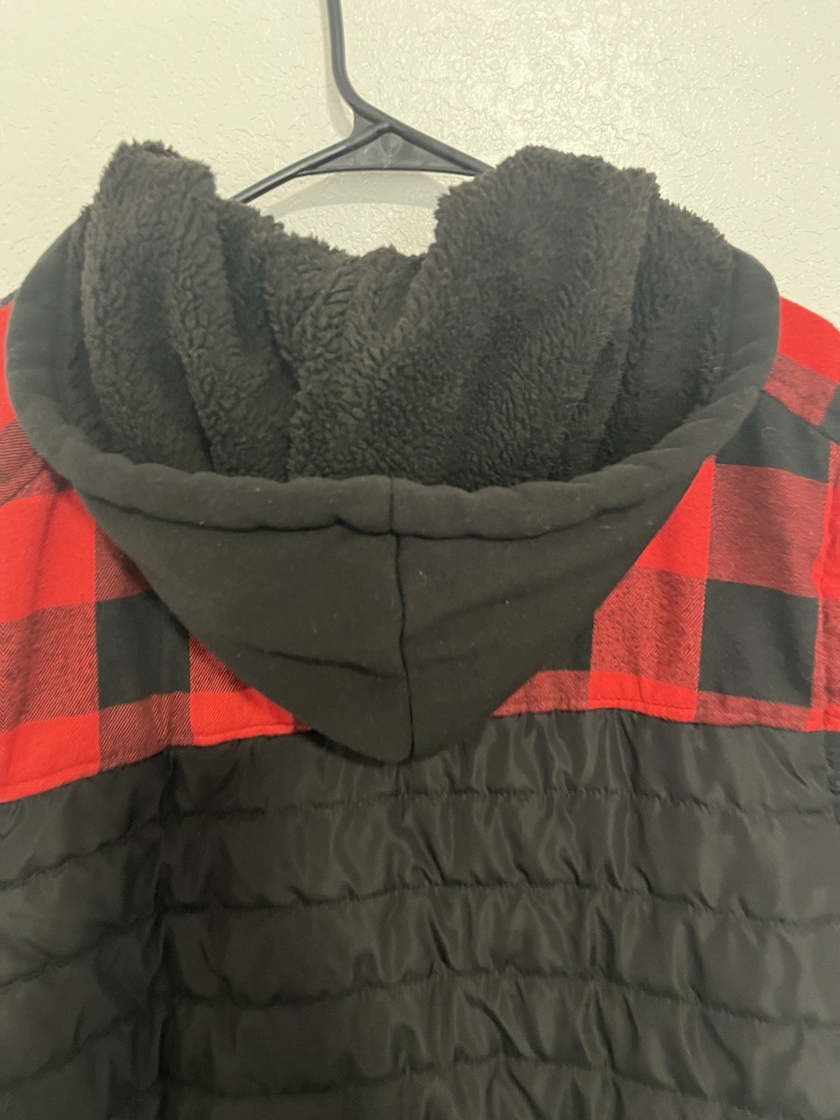 Public Supply NYC Men’s 2X Black Red Plaid Puffer Jacket Hooded Full Zip Pockets