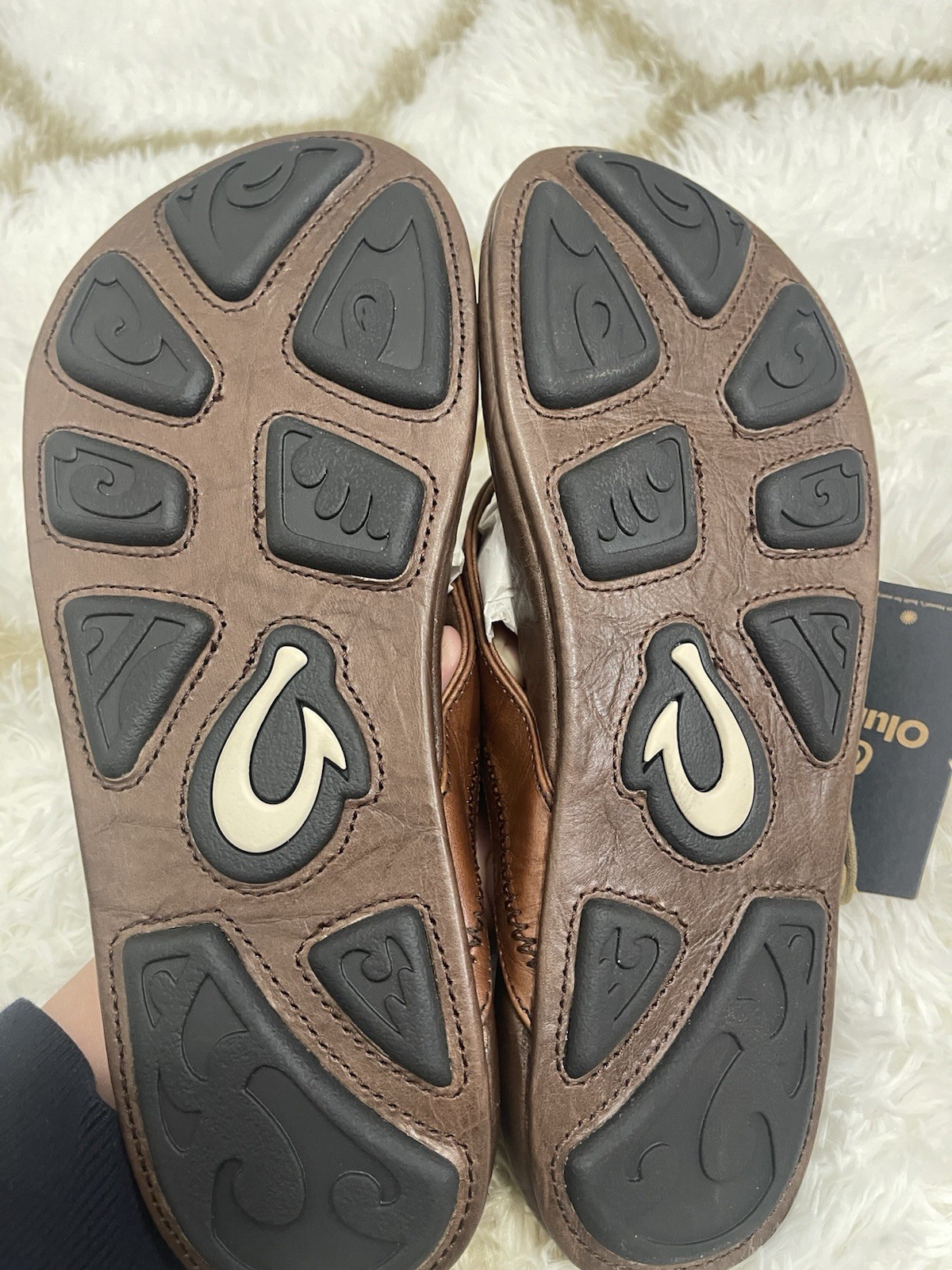 Olukai Men’s Size 11 Hiapo Flip Flop Comfort Beach Outdoor Sandals-Rum/Dark Wood