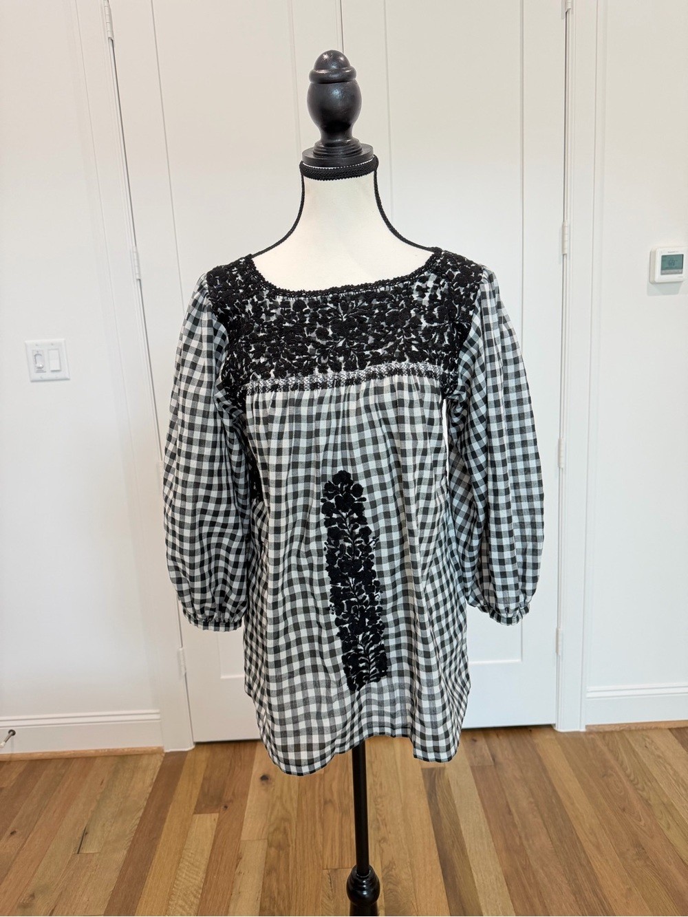 🌿✨ Mi Golondrina Cataline Blouse Size Small Embroidered Gingham Top ✨🌿