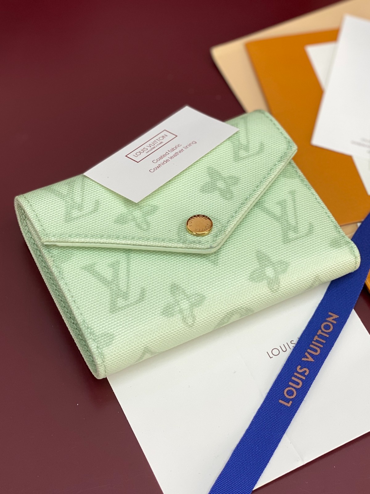 Louis Multiple Wallet Monogram Georges Leather White Navy New