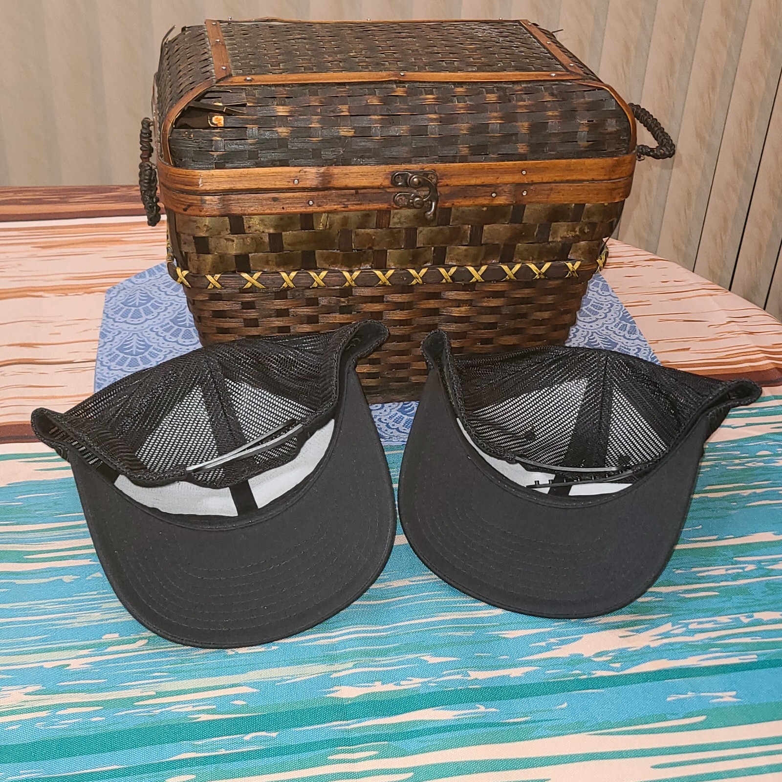 Pair of Life Rolls On A Night of Poker Black Yupoong Classics Snapback Mesh Caps