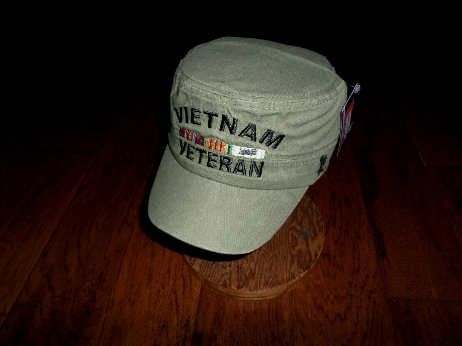 U.S MILITARY VIETNAM VETERAN HAT FLAT TOP OD GREEN BALL CAP VIETNAM RIBBONS