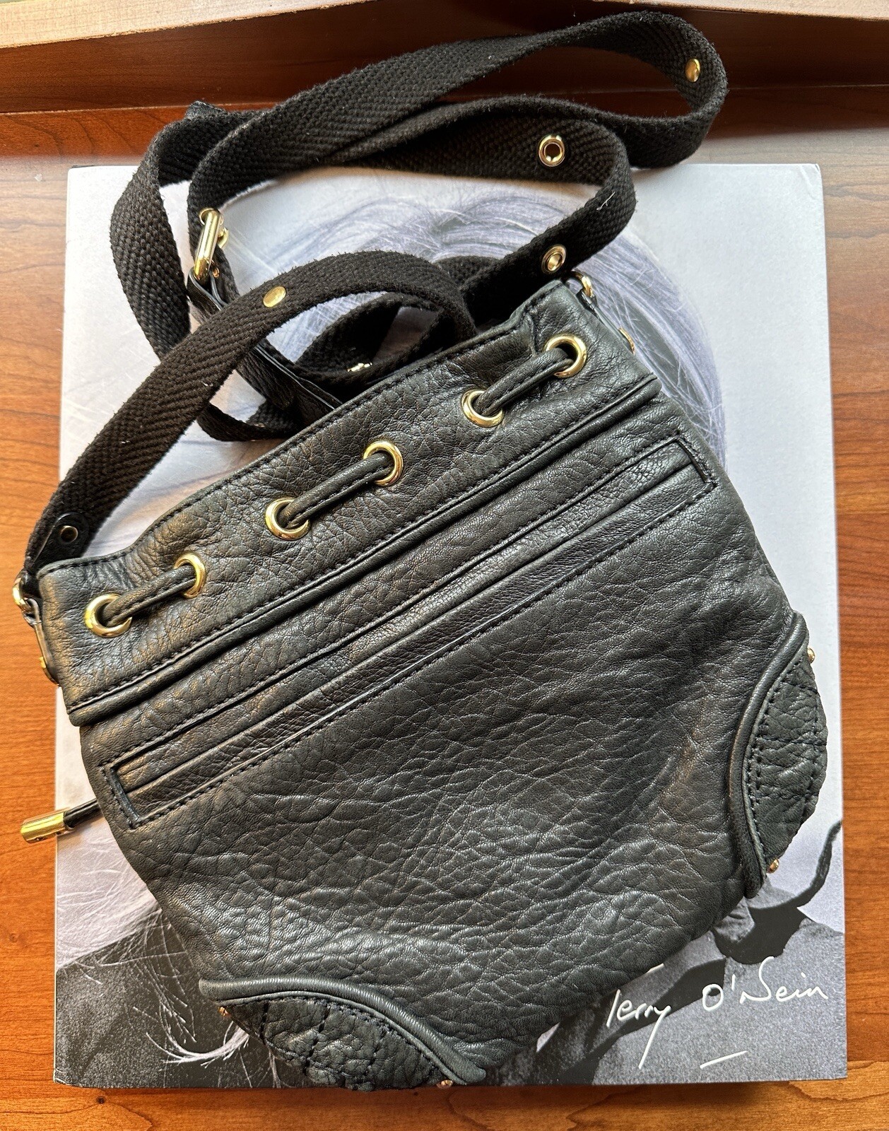 Iconic Y2K JUICY COUTURE Black LEATHER CROSSBODY SHOULDER BAG PURSE