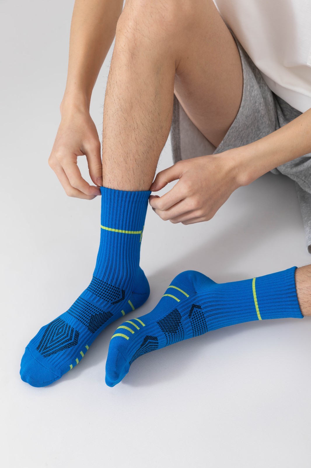5Pairs Running Compression Socks for Men Crew Socks with Cushion Sport socks