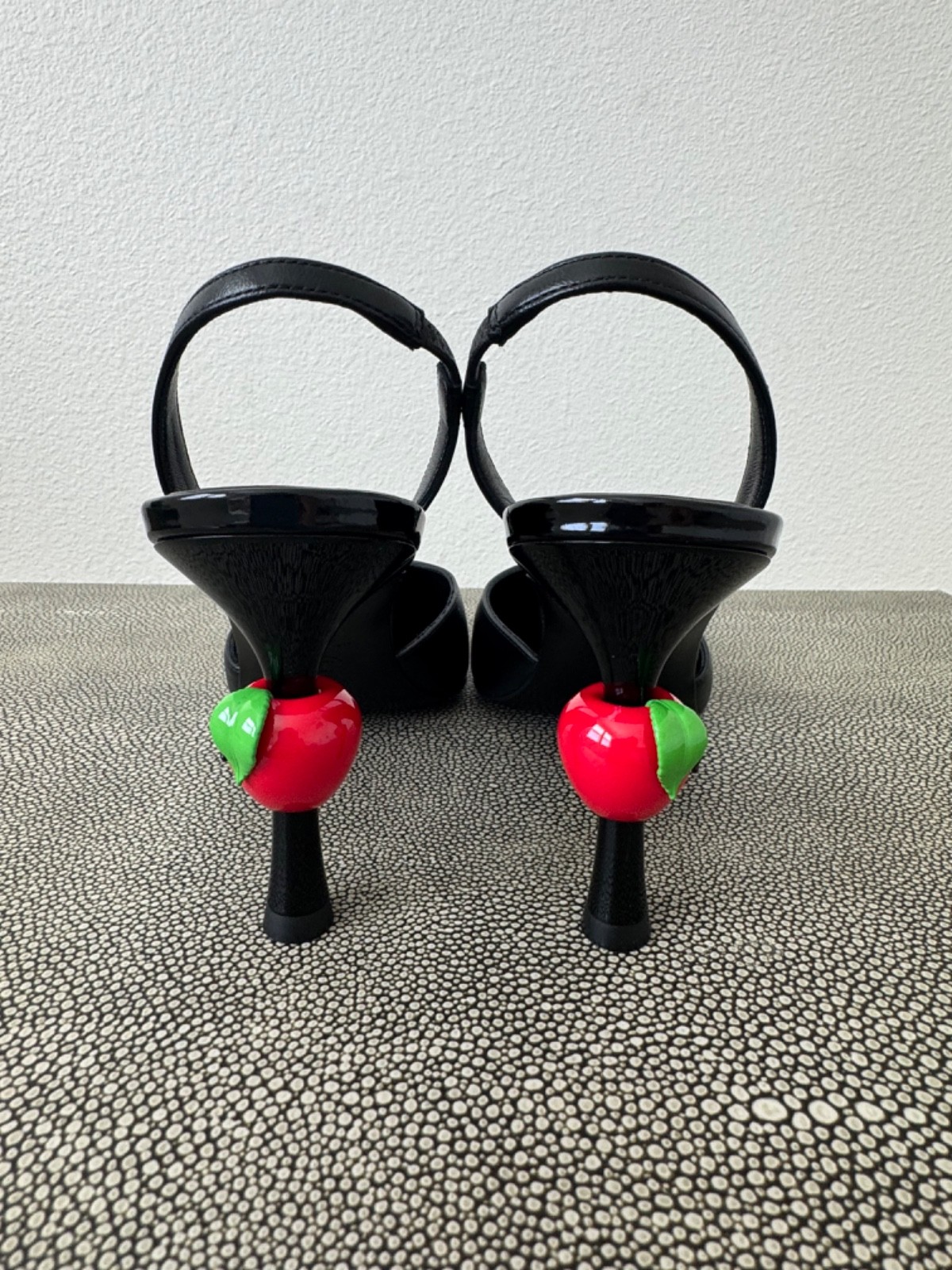 NEW CHANEL METIER D’ART BIG APPLE SLINGBACK SIZE EU40 SOLD OUT