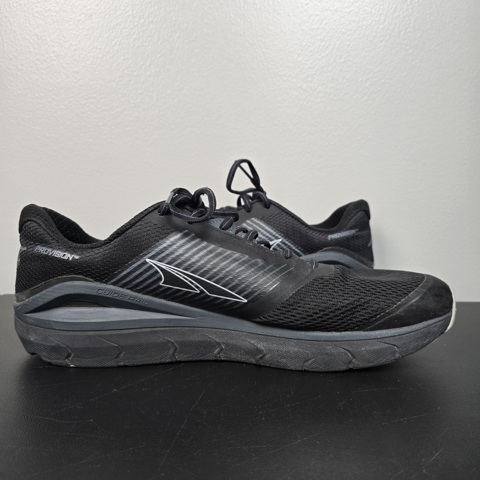 Altra Shoes Mens 15 Black Provision 4.0 Performance Barefoot Minimalist Running