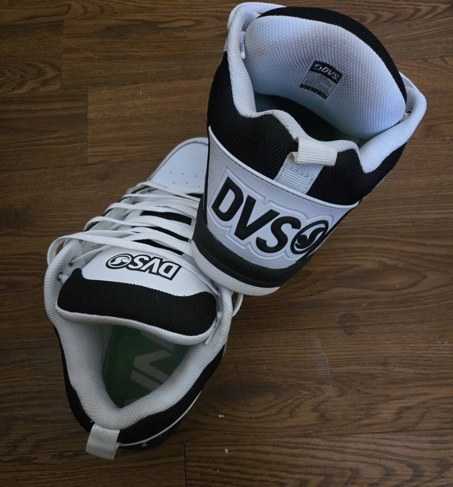 DVS Comanche Men’s Skate Shoes Black/White, Size 11