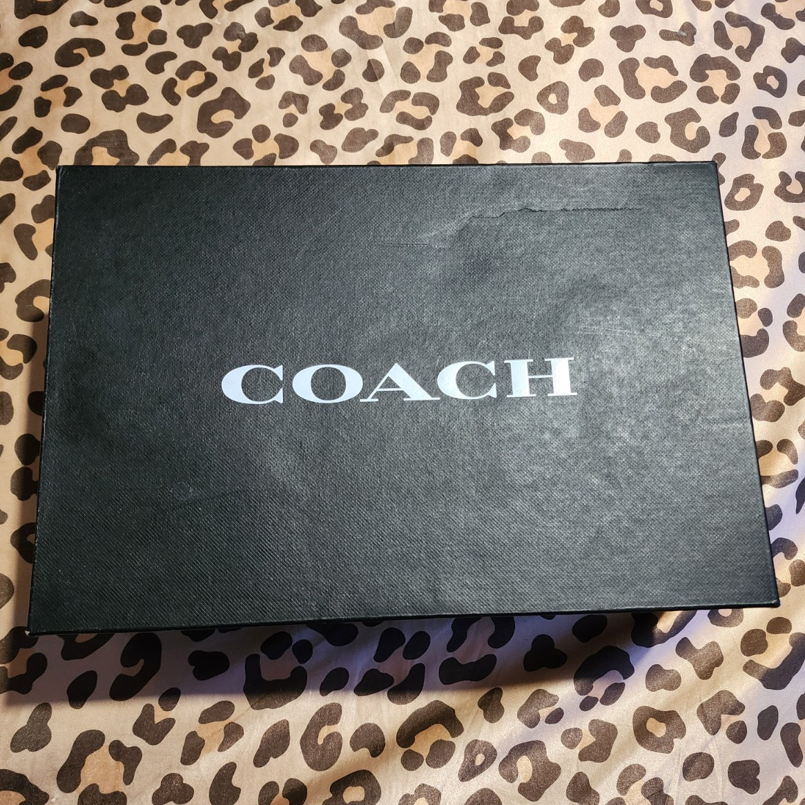 Coach Lowline Logo Canvas Low Top Sneakers Tan Multi White Lace-Up G5169