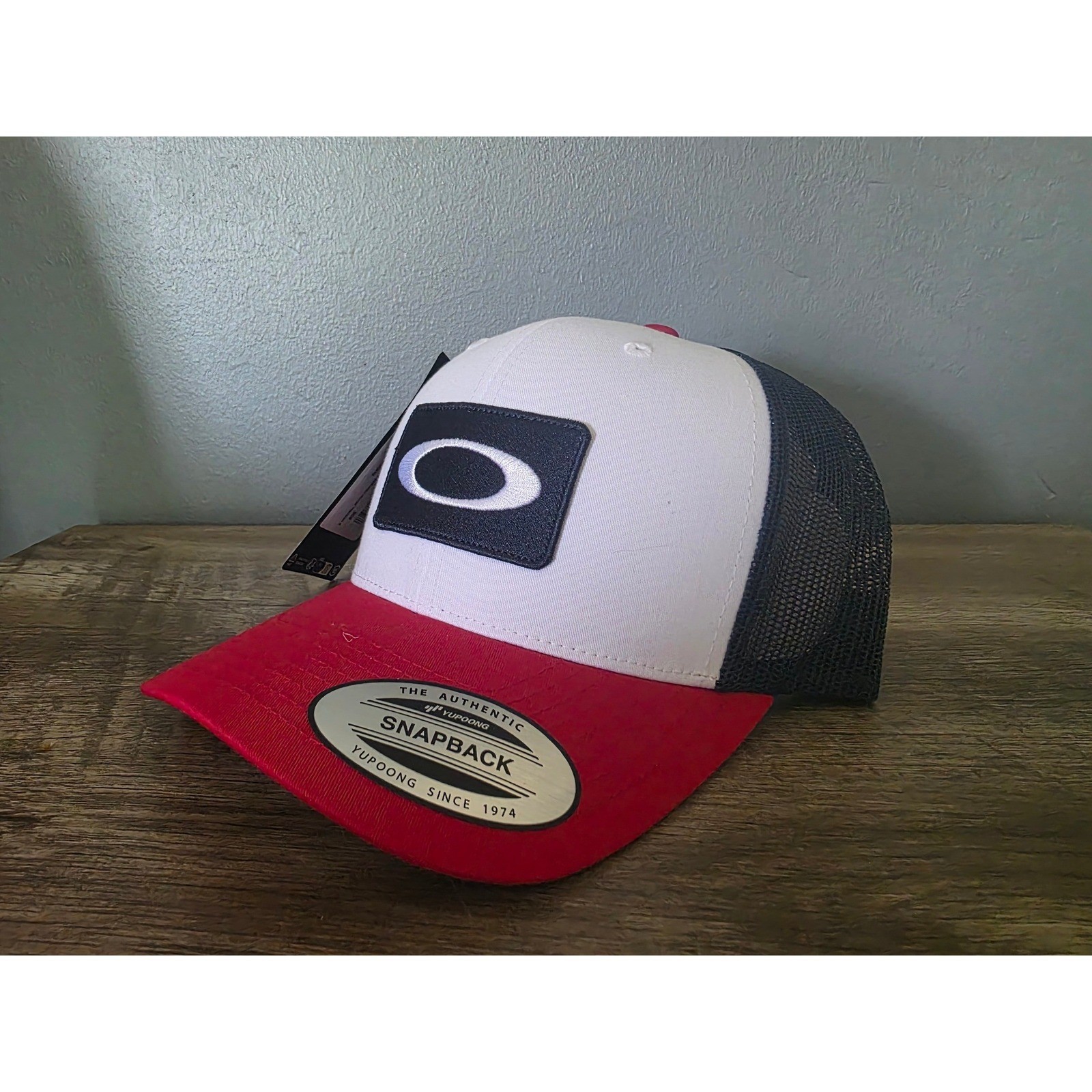 Oakley B1B Patch Trucker Hat Mens White Red Navy Blue Yupoong Snapback Cap NEW