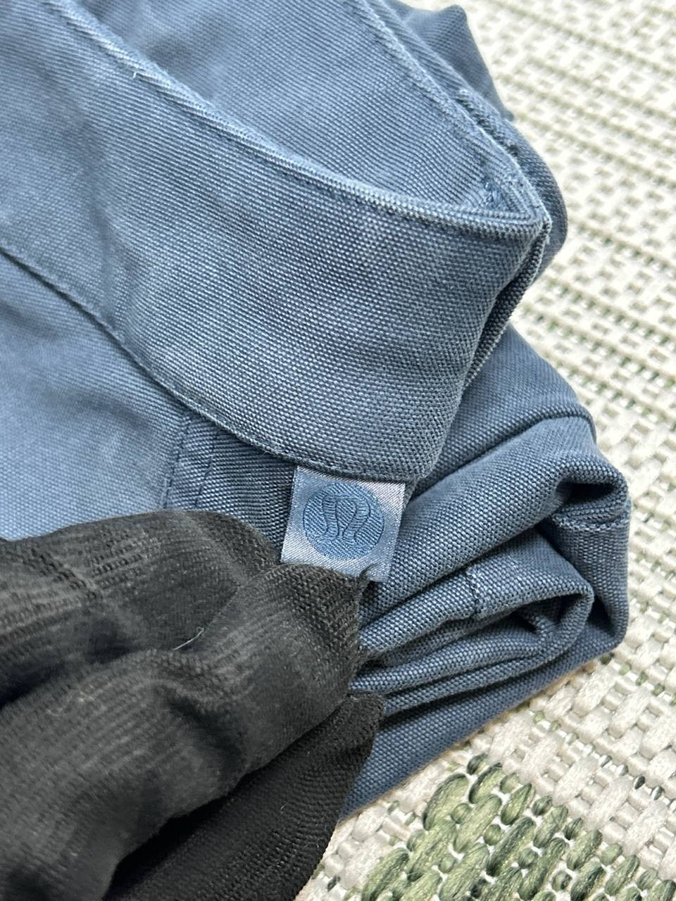 Lululemon ABC Slim Utilitech Pants Mens 30 Blue Logo Mid Rise Abrasion Resistant