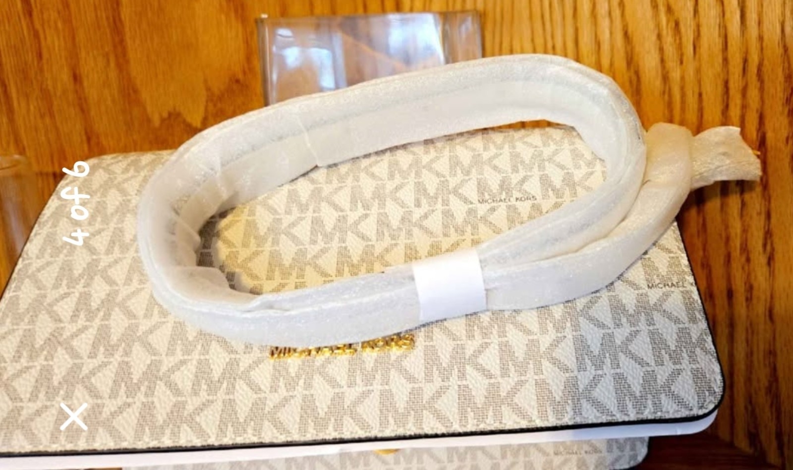 Michael Kors Jet Set Crossbody Bag, Medium – Vanilla