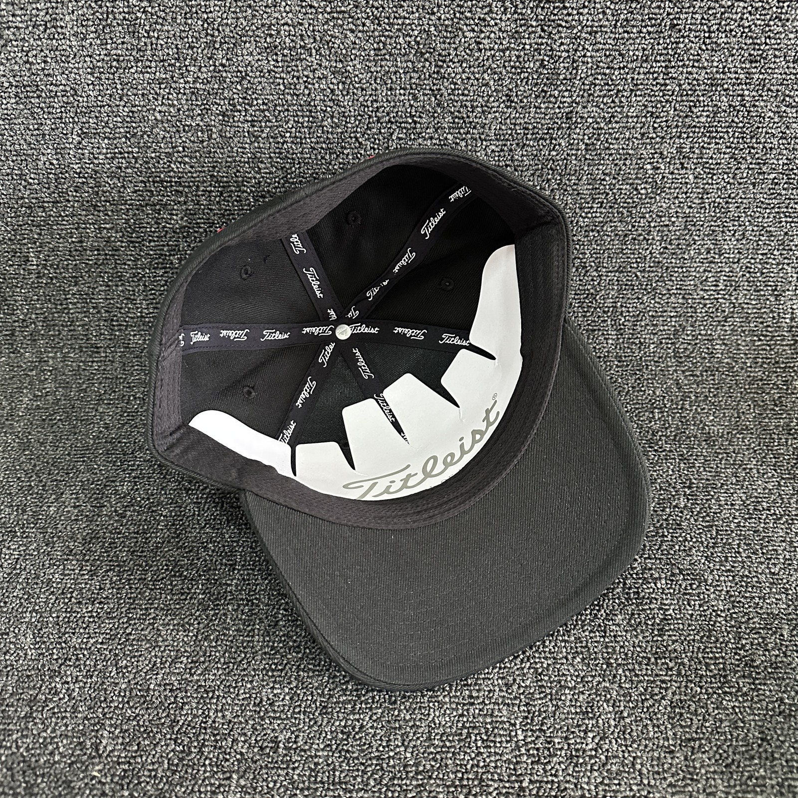 Titleist Pro V1 Golf Fitted Flat Brim Black Hat Size 7 1/8（57cm）