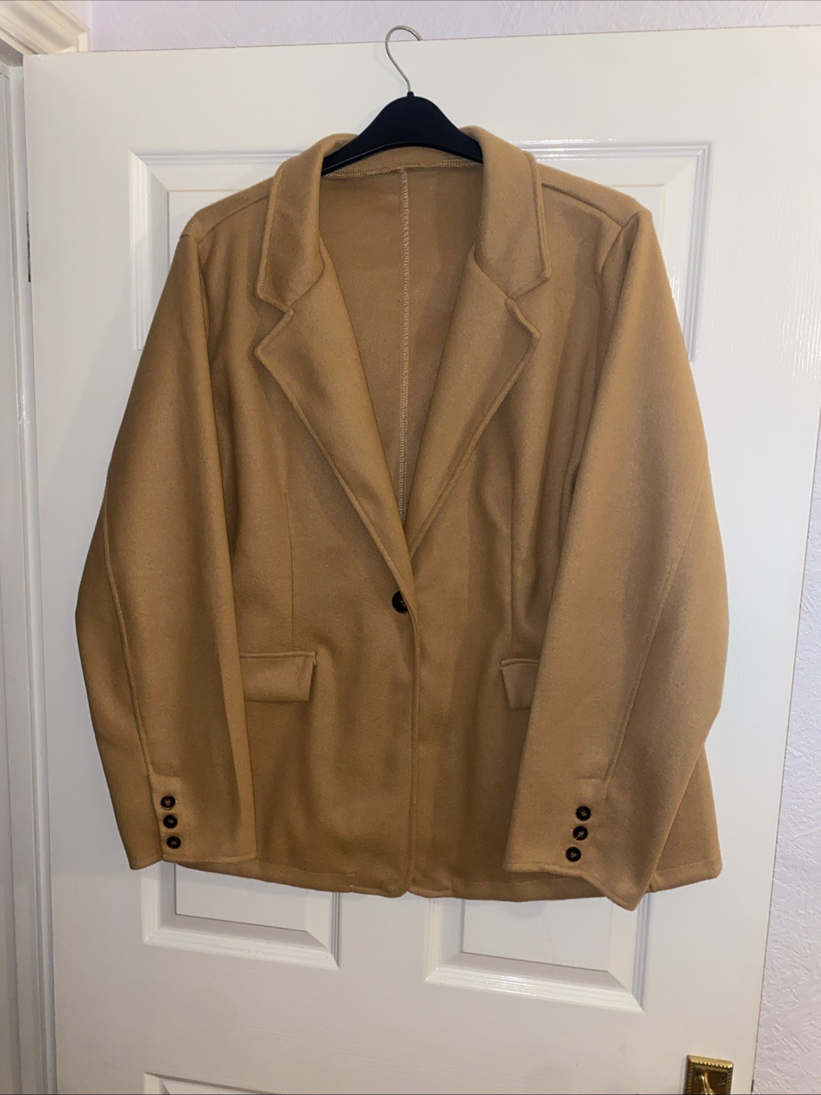 Women’s Size 18 Camel Colour Non Lined Jacket.