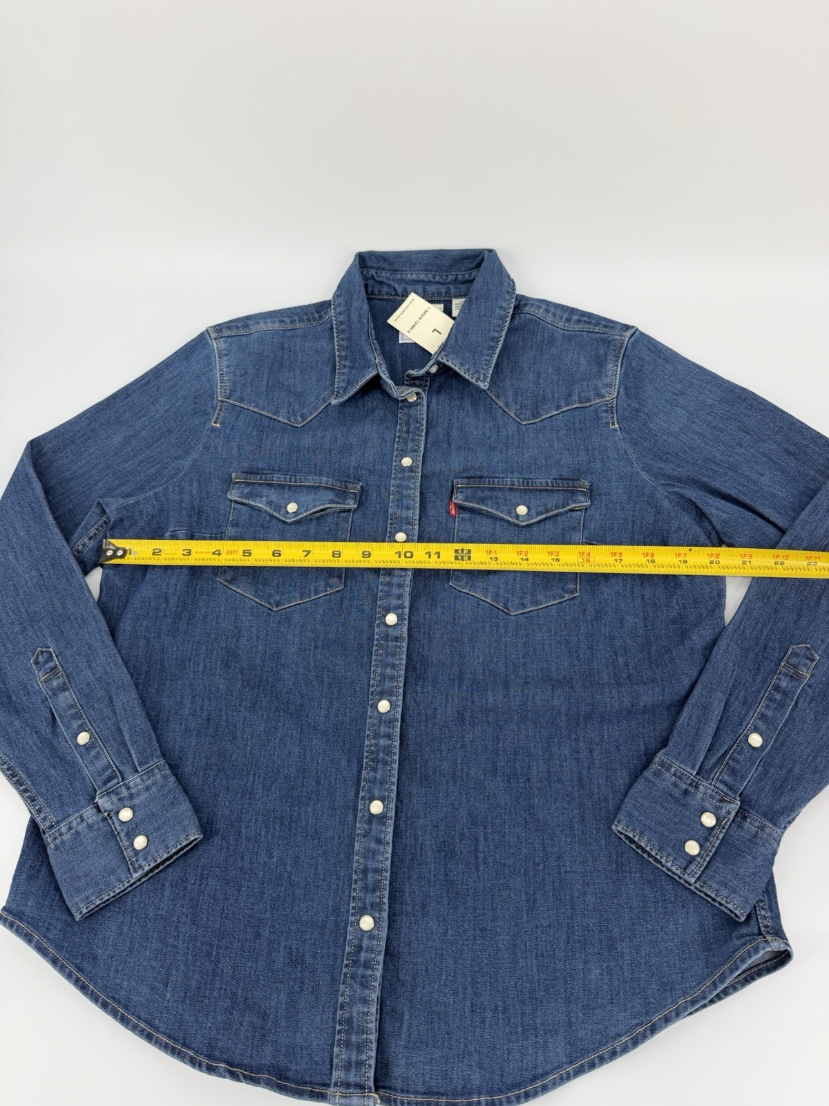 Levi’s Ultimate Western Denim Shirt Womens L Blue Stretch Pearl Snap NWT