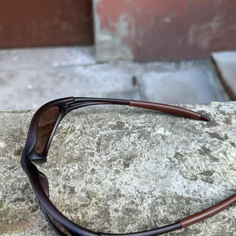 Vintage Oakley Minute Sunglasses Brown Frame Brown Lenses Y2K Gorpcore