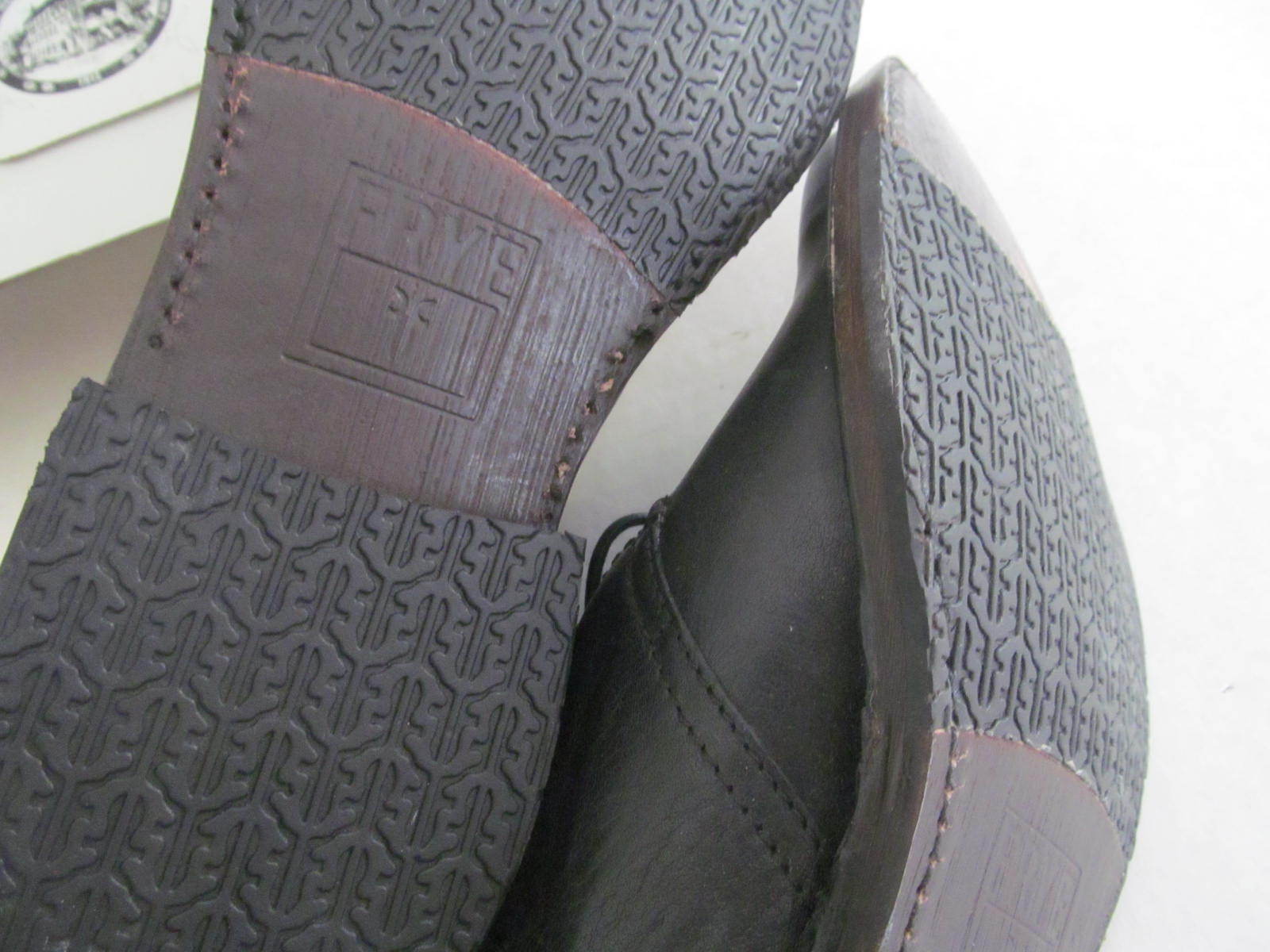 NWB Frye Oliver Chukka Black shoes size 10 $268