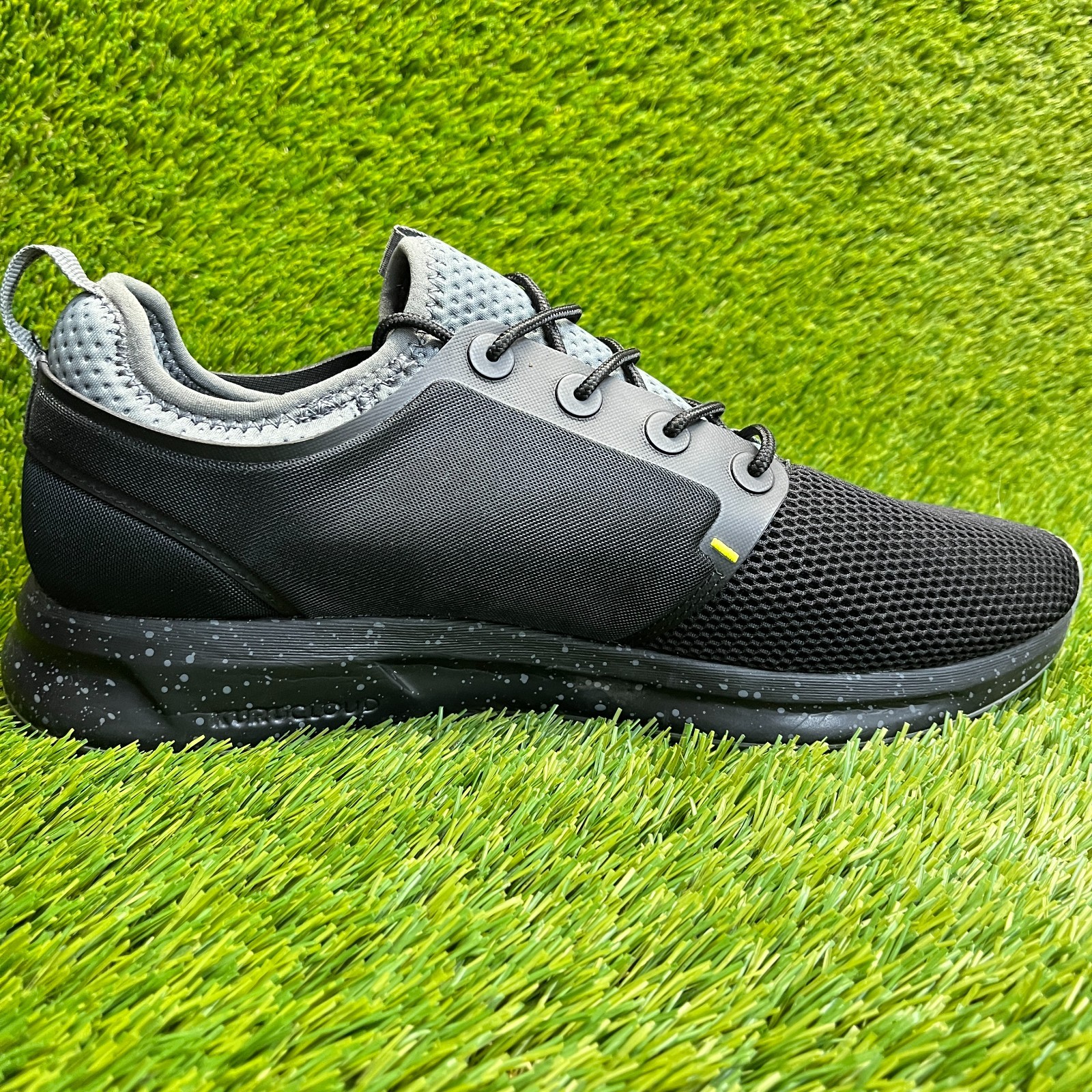 Kuru Atom Mens Size 12E Black Gray Athletic Running Walking Shoes Sneakers