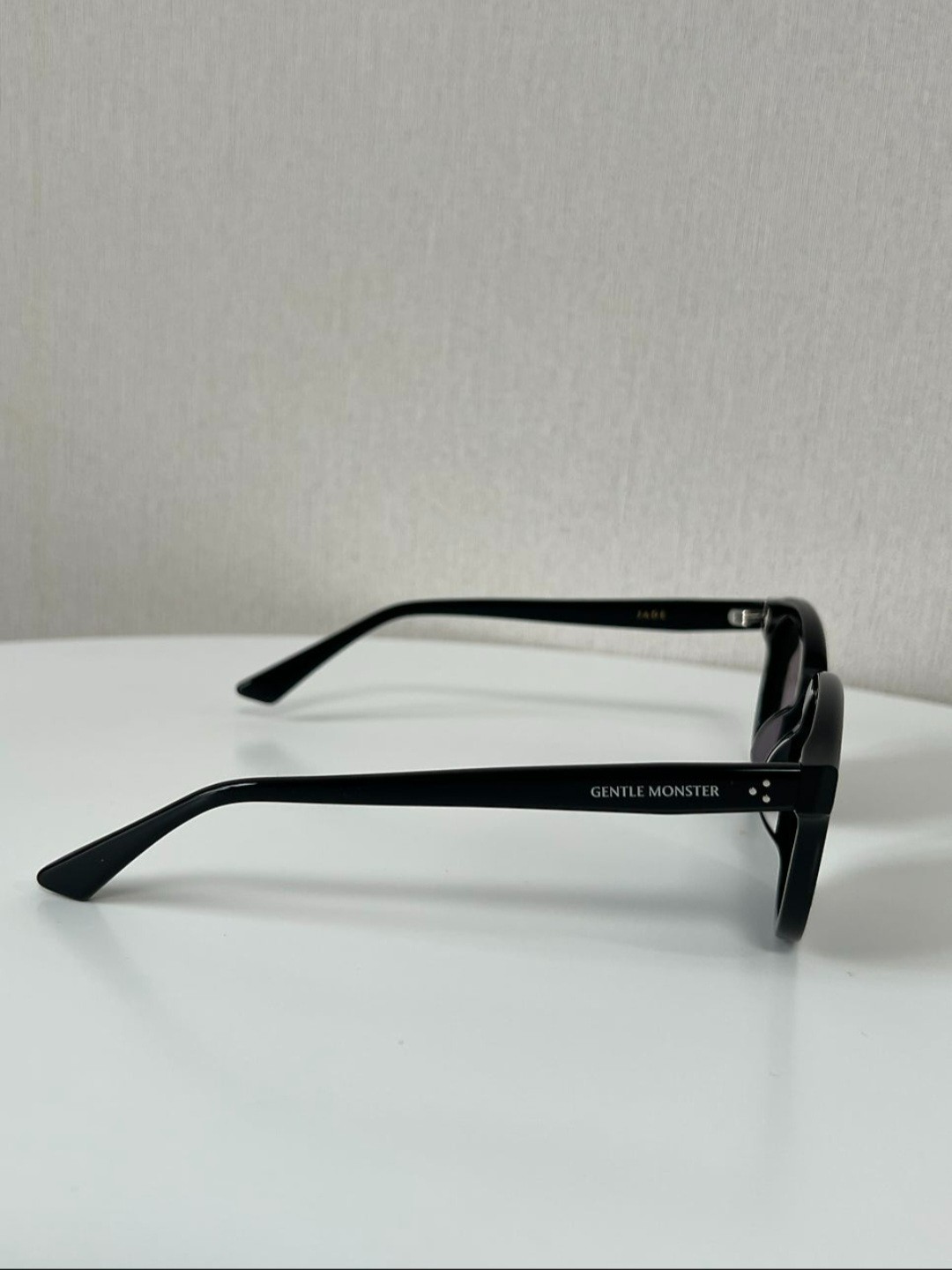 GentleMonster Sunglasses Jade 01 Black Frame Black Lenses (Republic of Korea)