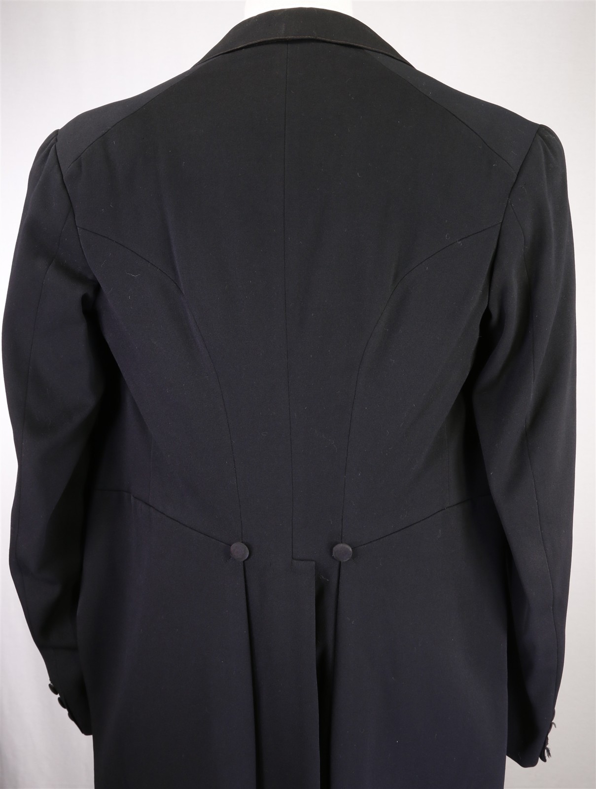Vintage 1903 Victorian Era Bespoke Tuxedo Formal Tails Dinner Jacket 36R